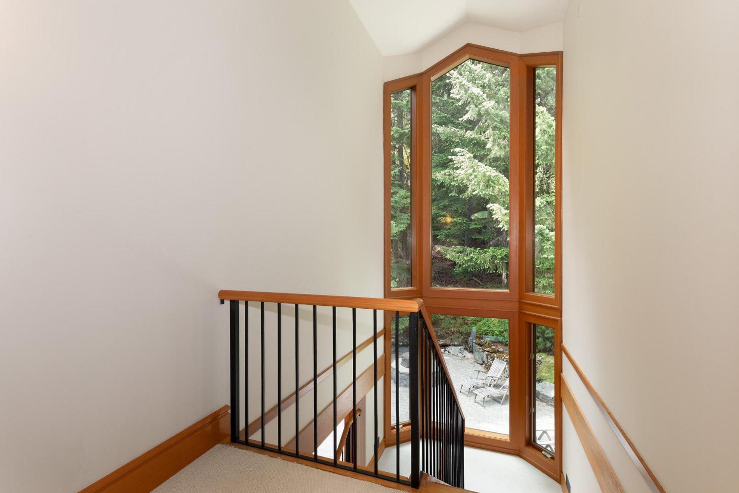 Peak View Chalet | Spacious Chalet, Stunning Mountain Views, Private Hot Tub