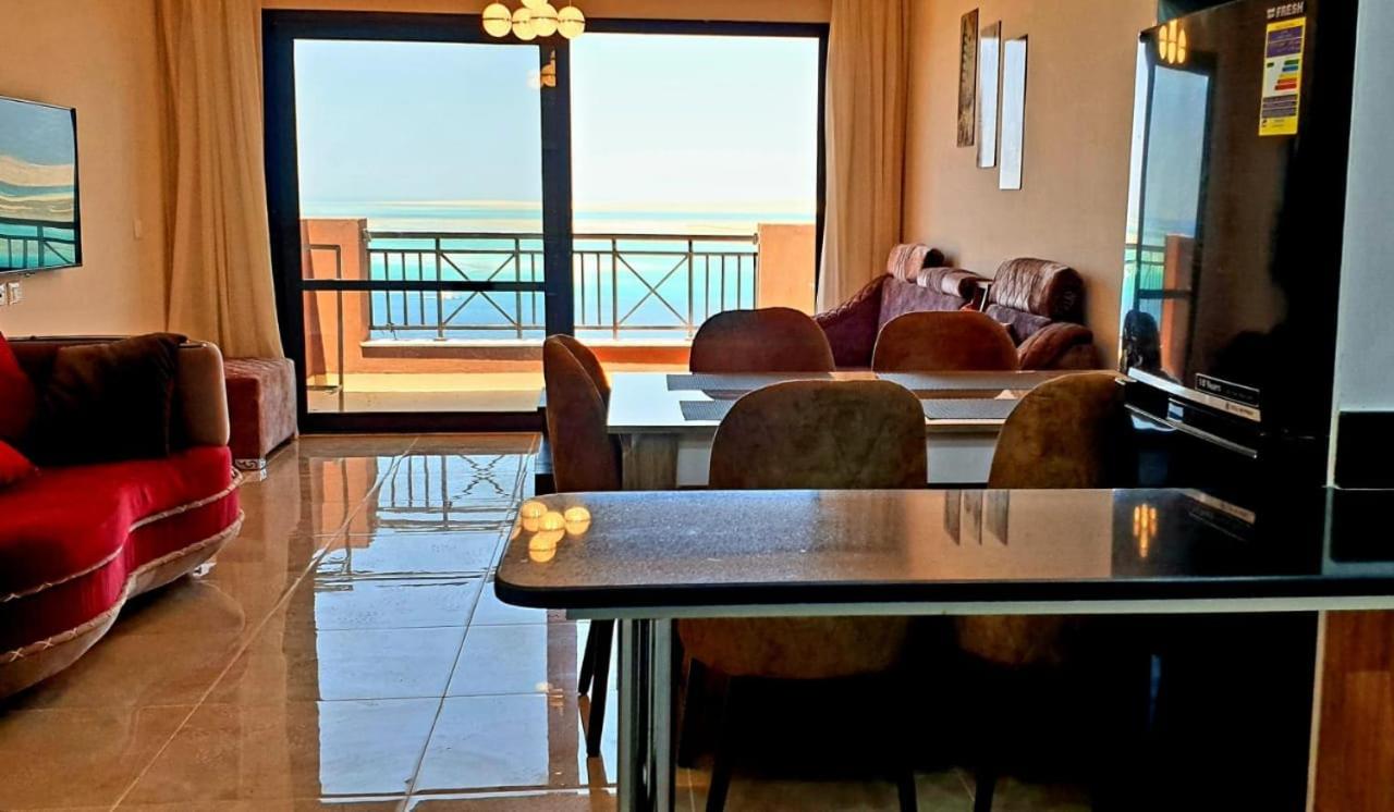 THE VIEW HONEYMOON