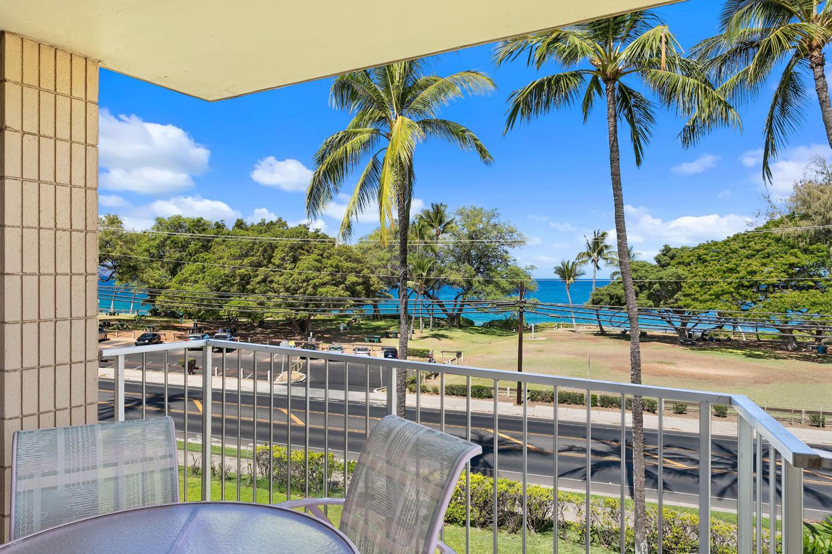 Haleakala Shores A-301, Panoramic Views, Split AC