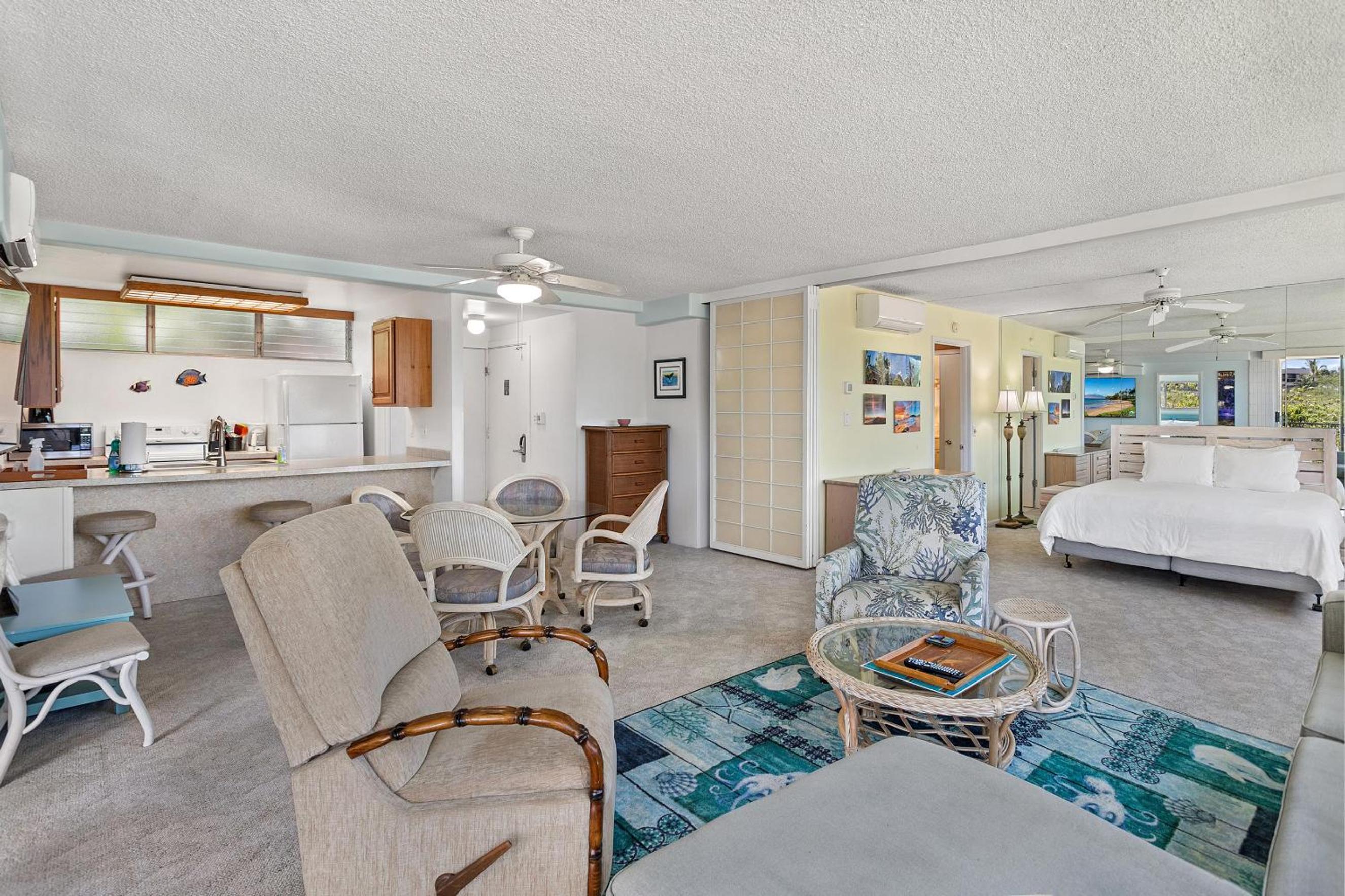 Haleakala Shores A-301, Panoramic Views, Split AC