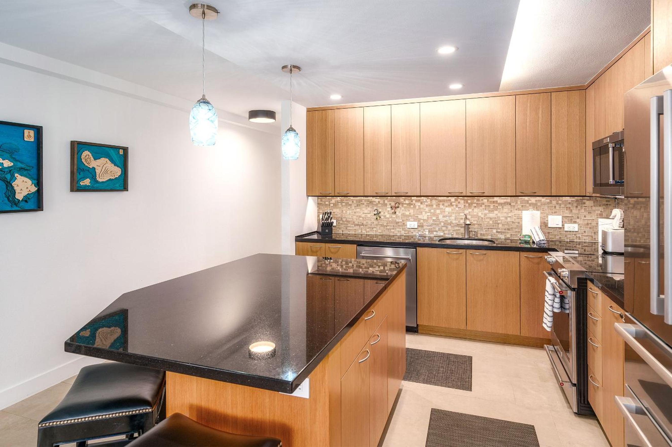 Kamaole Sands 1-307 - Stunning Renovation, New AC!