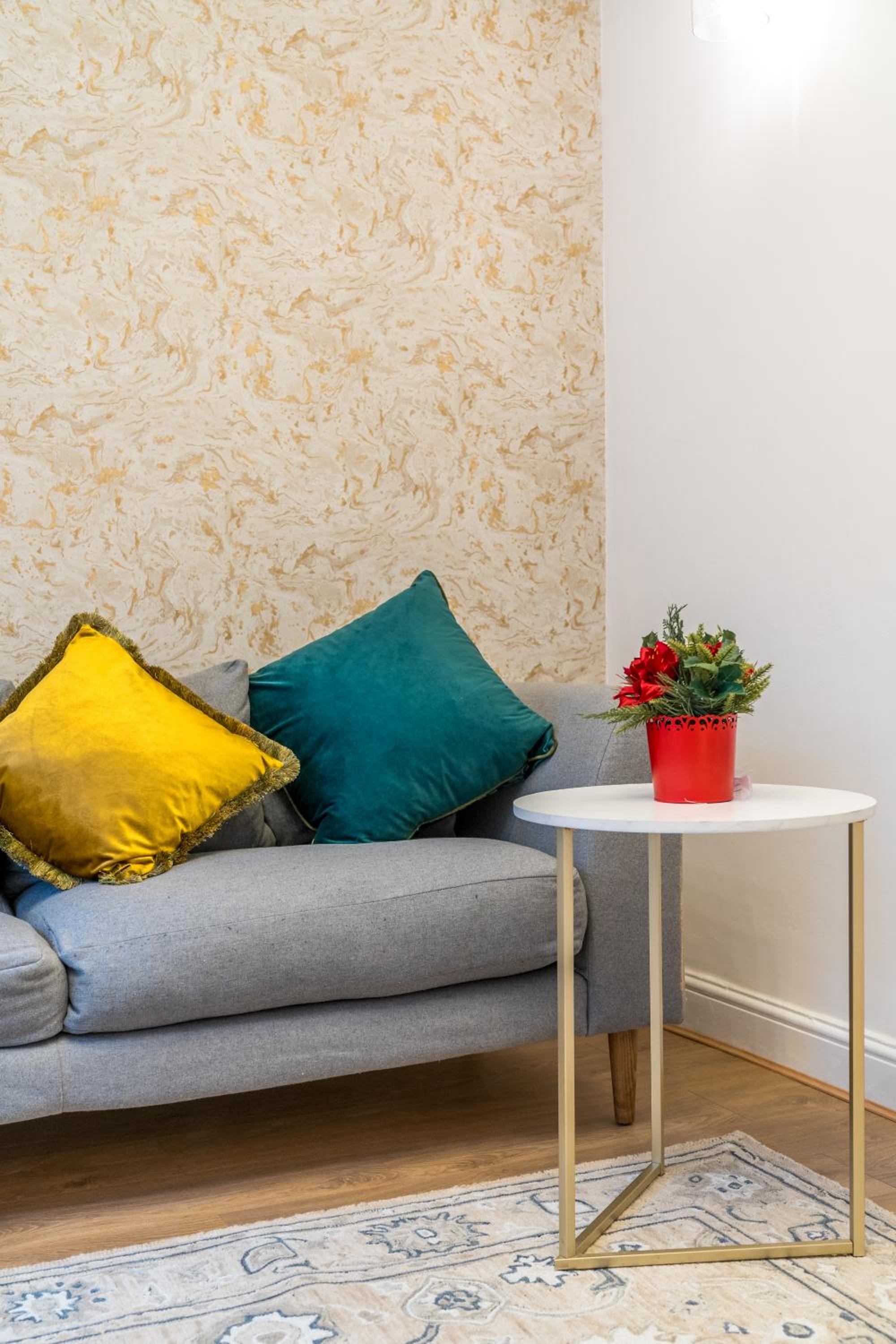 Niru Experience Urban Escape Retreat