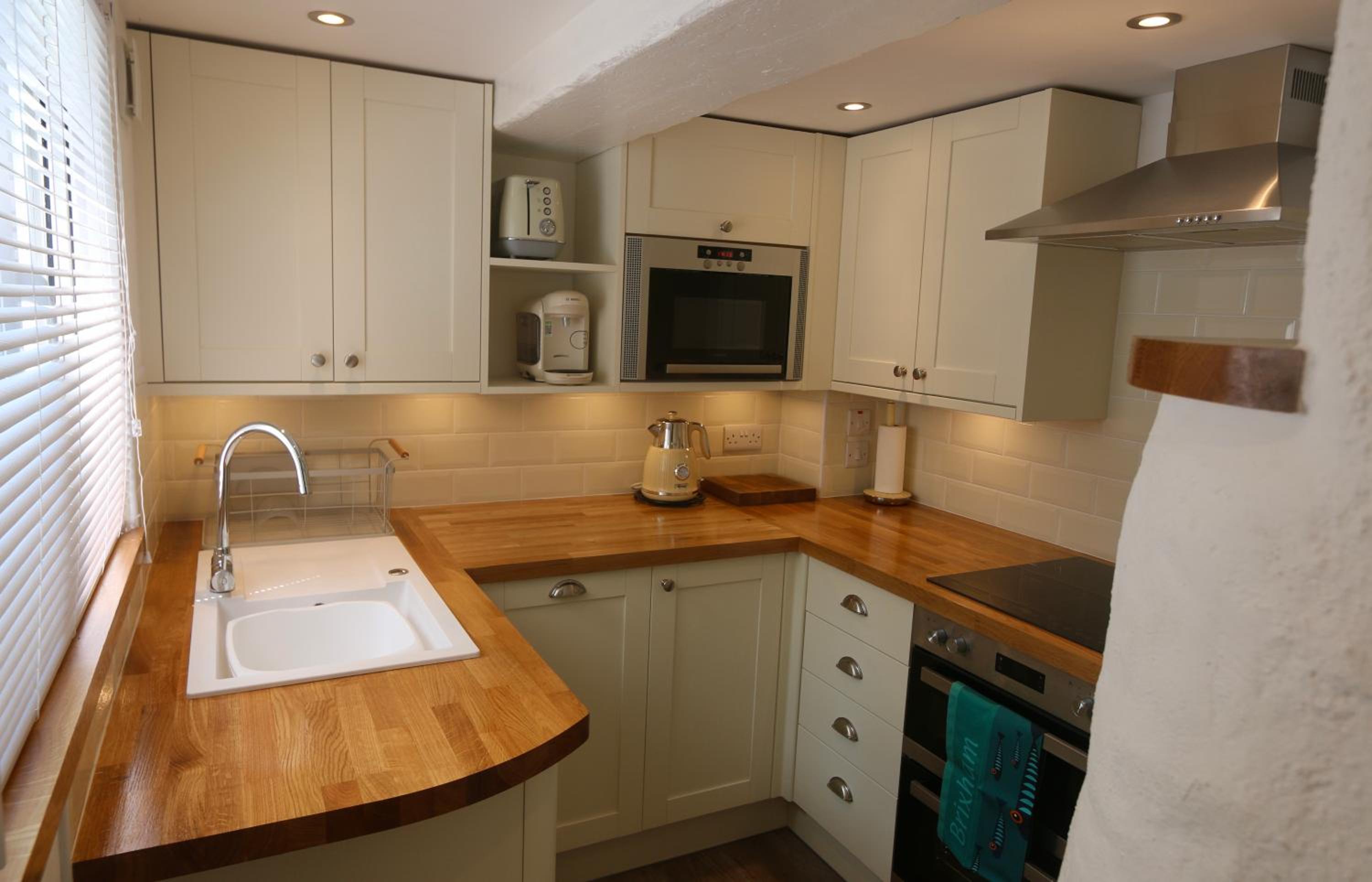 Drift Cottage - Fisherman's Cottage Brixham harbour