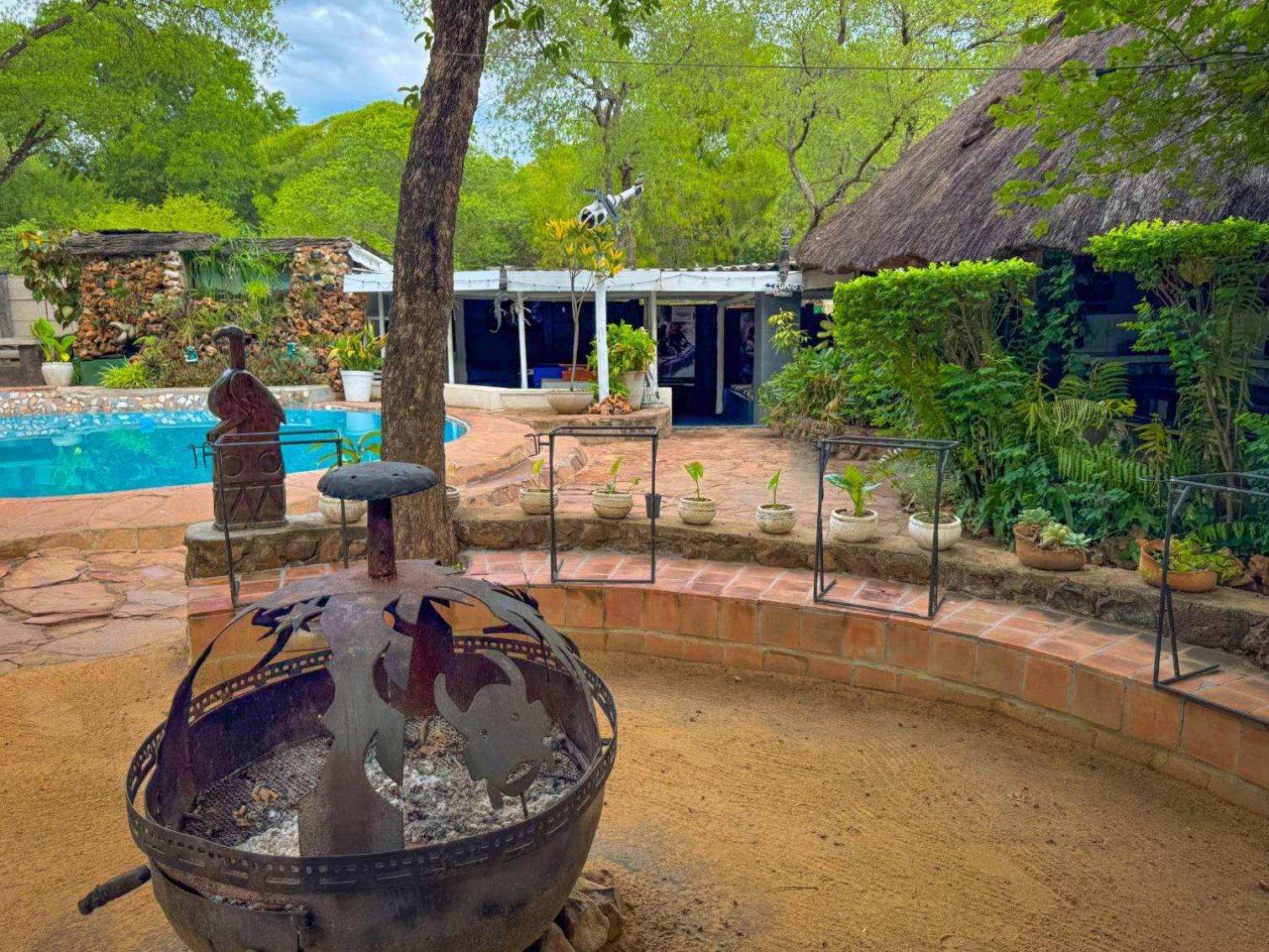 Victoria Falls Backpackers Lodge