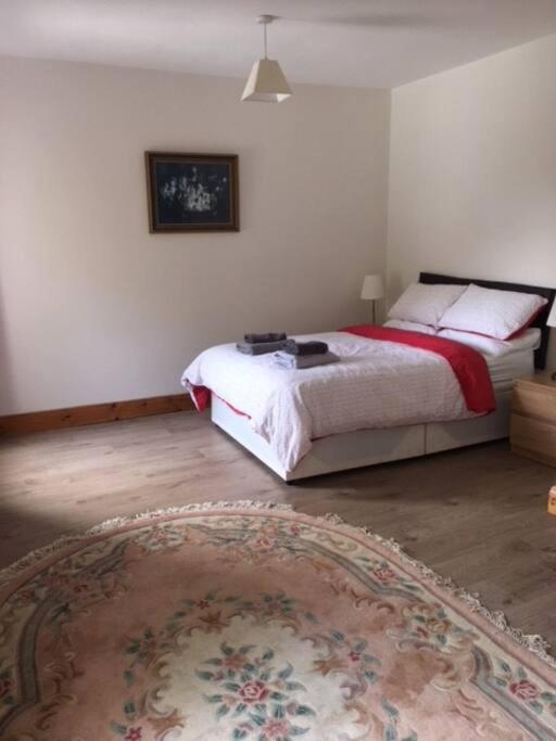 An Uaimh , superb 6 bedroom house.