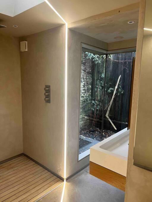 Modern Guest House view 4