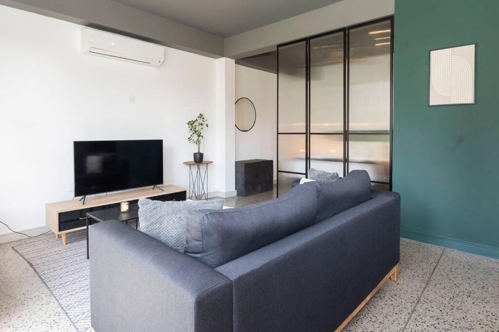 Apartment near Waterfront, Rooftop Pool