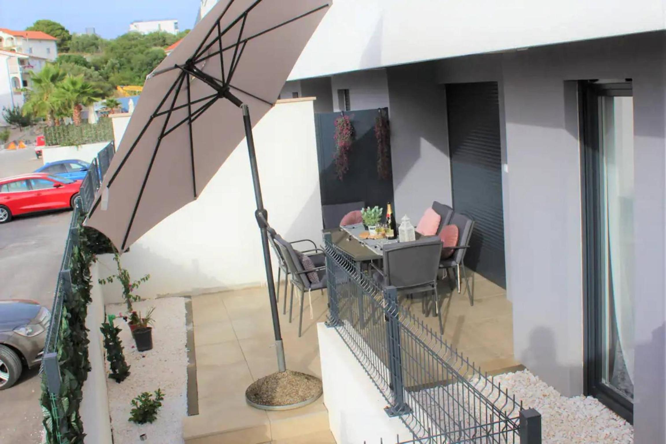 Apartment Dita