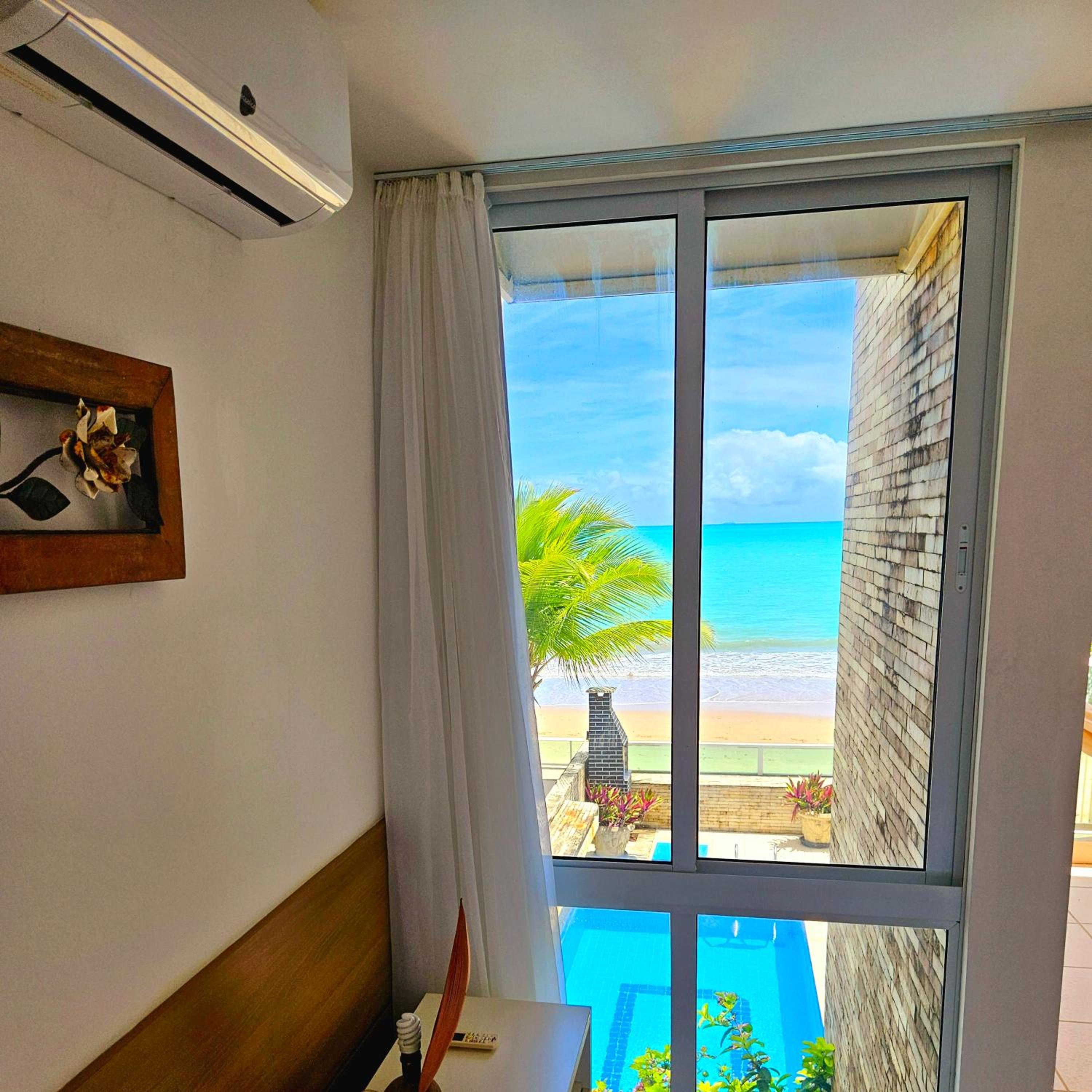 Romantic Sea Villa w/AMAZING SEA VIEW - DIRECTLY ON THE BEACH!