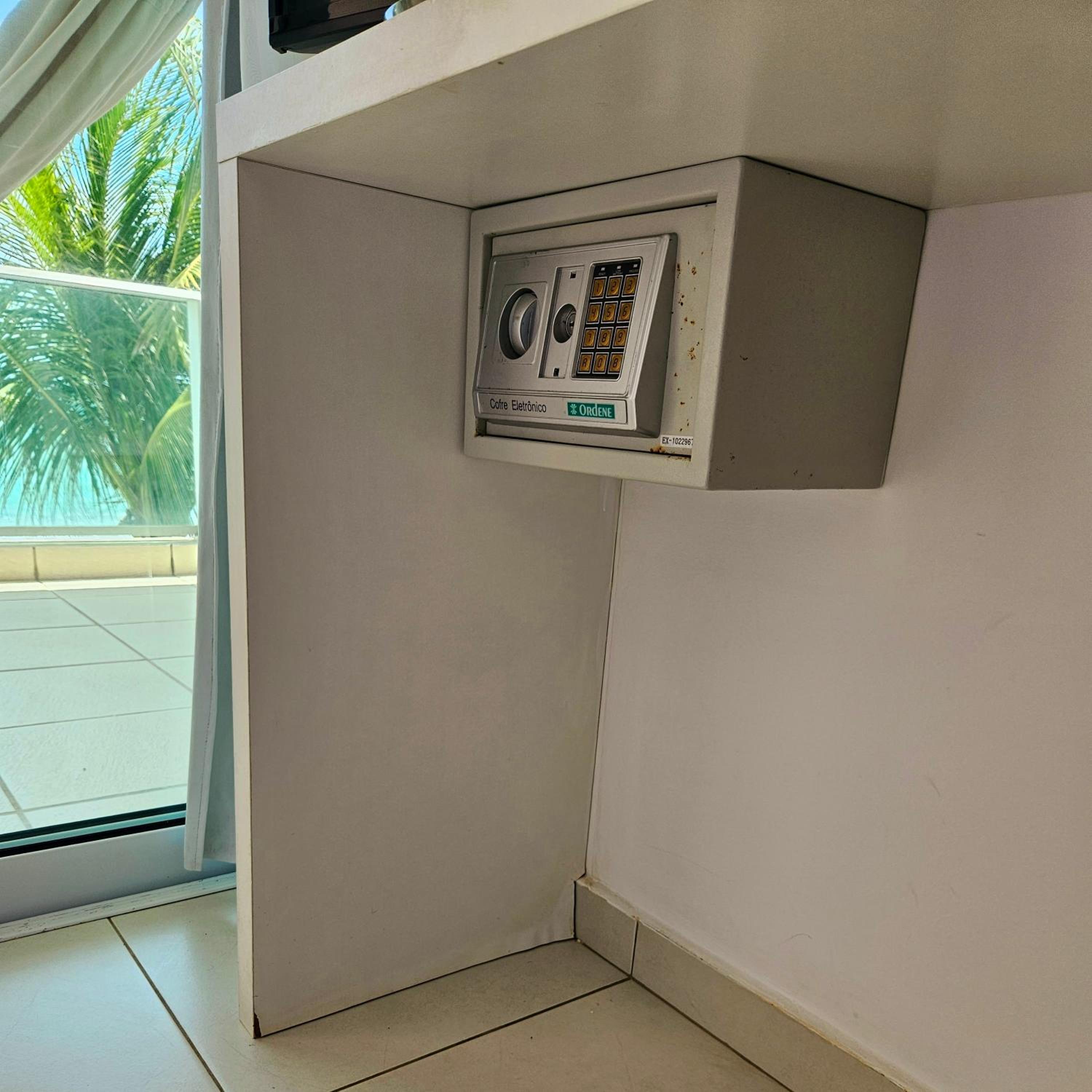 Romantic Sea Villa w/AMAZING SEA VIEW - DIRECTLY ON THE BEACH!