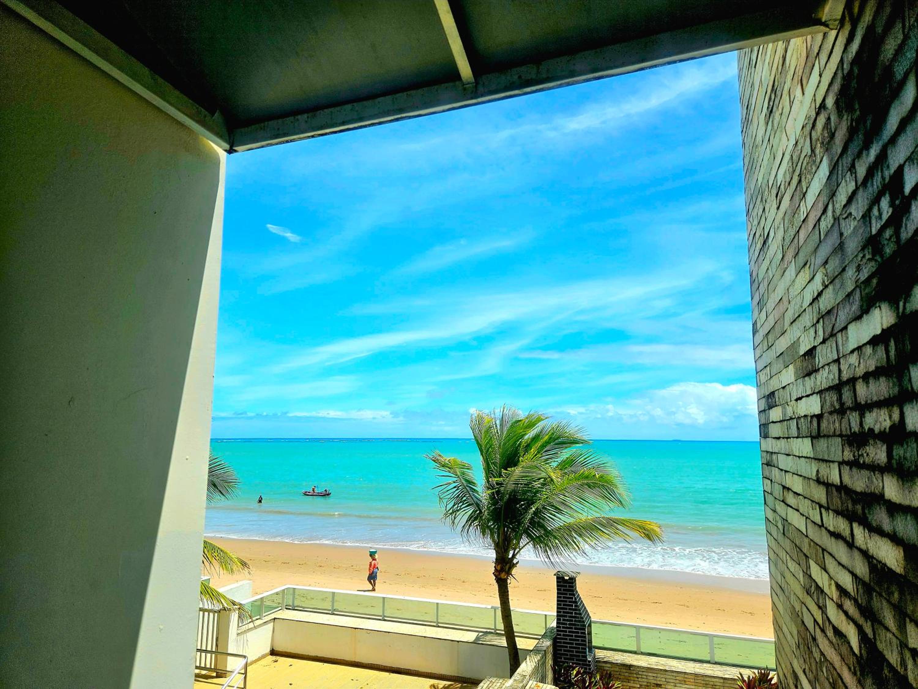 Romantic Sea Villa w/AMAZING SEA VIEW - DIRECTLY ON THE BEACH!