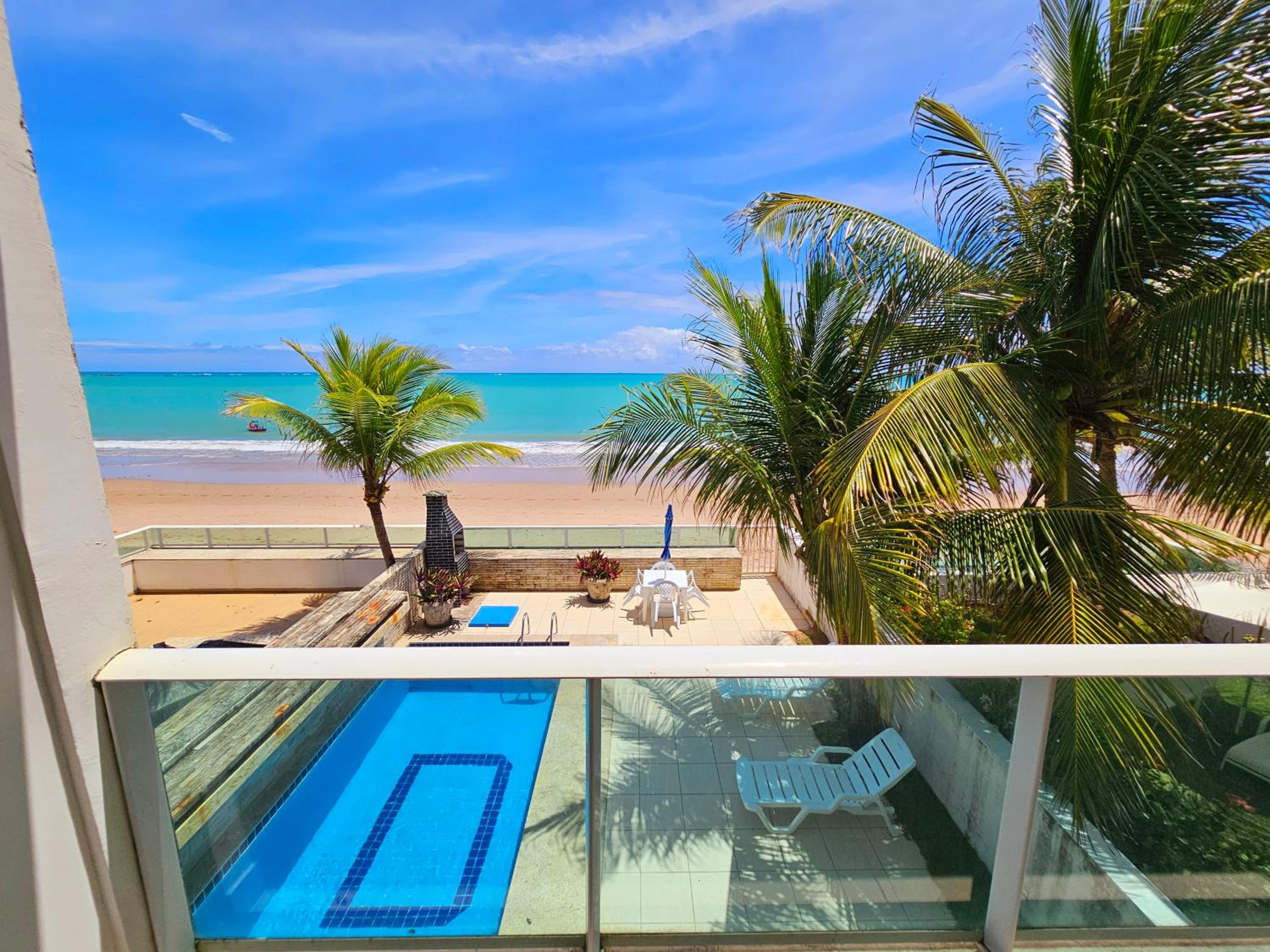 Romantic Sea Villa w/AMAZING SEA VIEW - DIRECTLY ON THE BEACH!