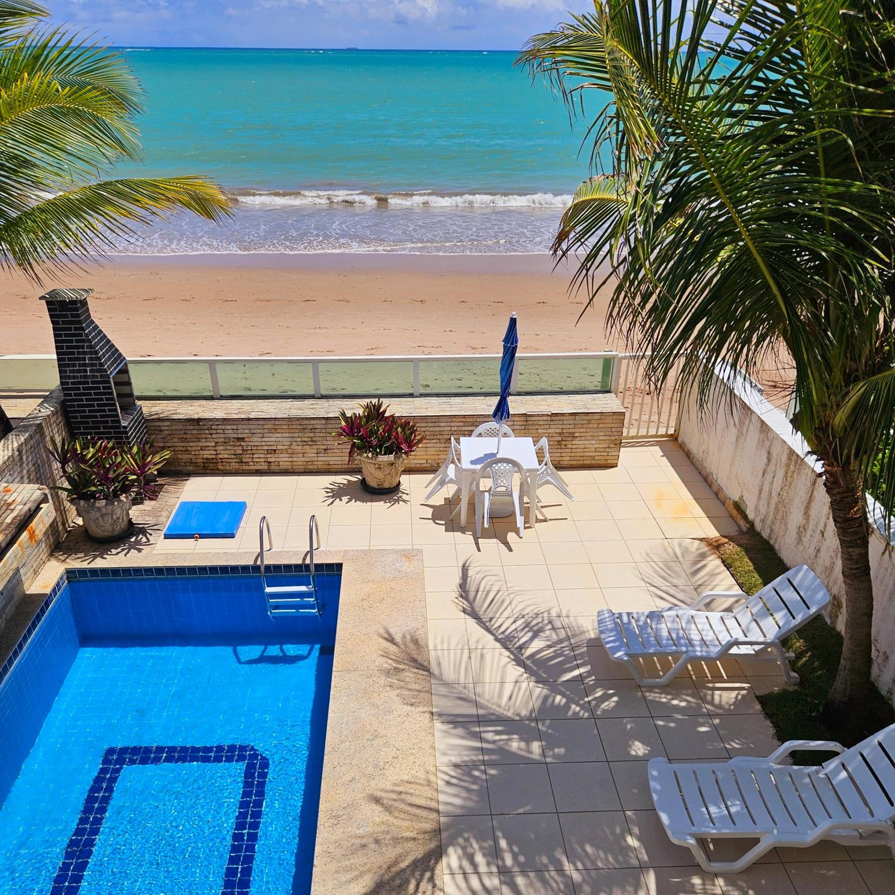 Romantic Sea Villa w/AMAZING SEA VIEW - DIRECTLY ON THE BEACH!