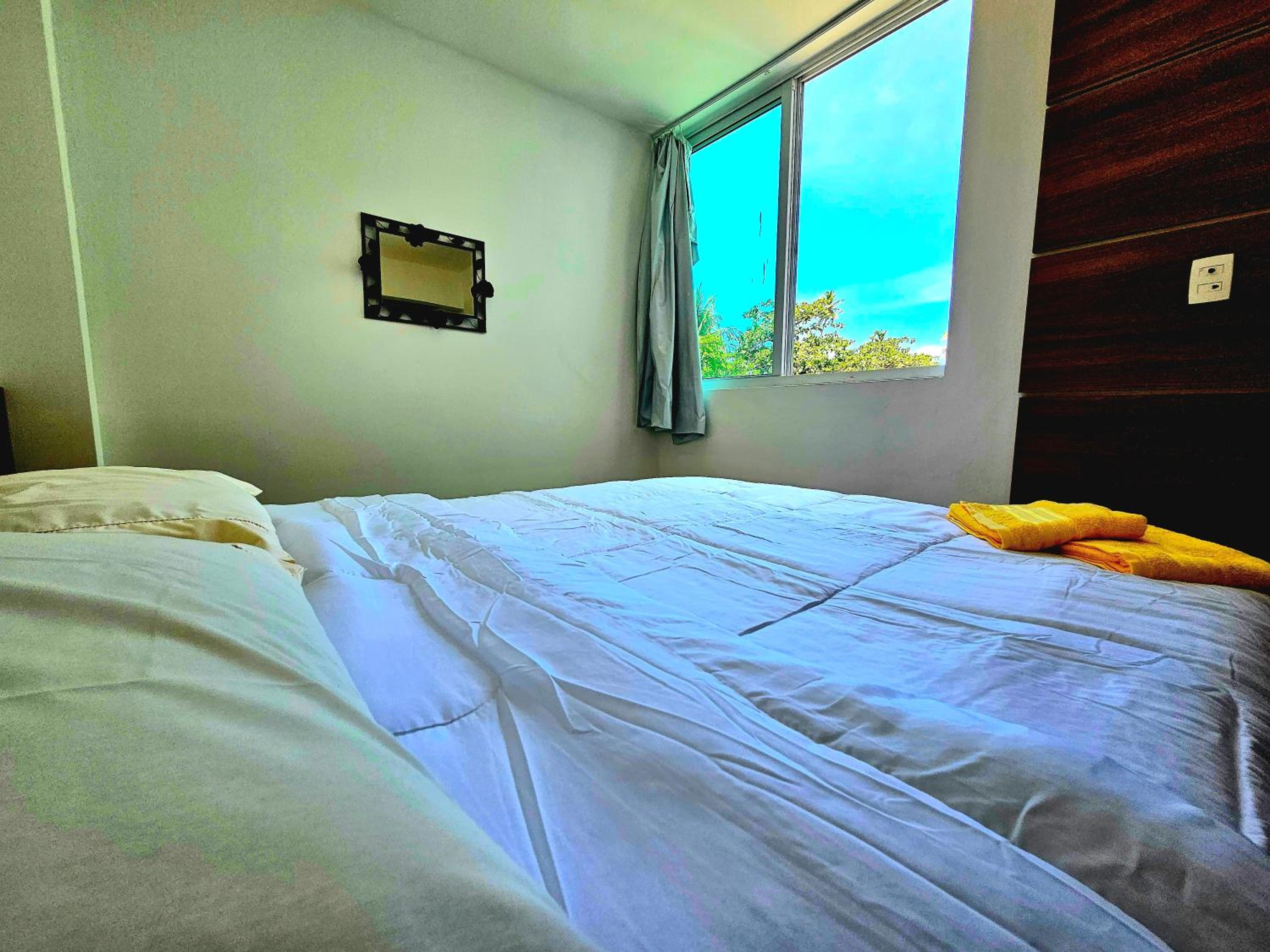 Romantic Sea Villa w/AMAZING SEA VIEW - DIRECTLY ON THE BEACH!
