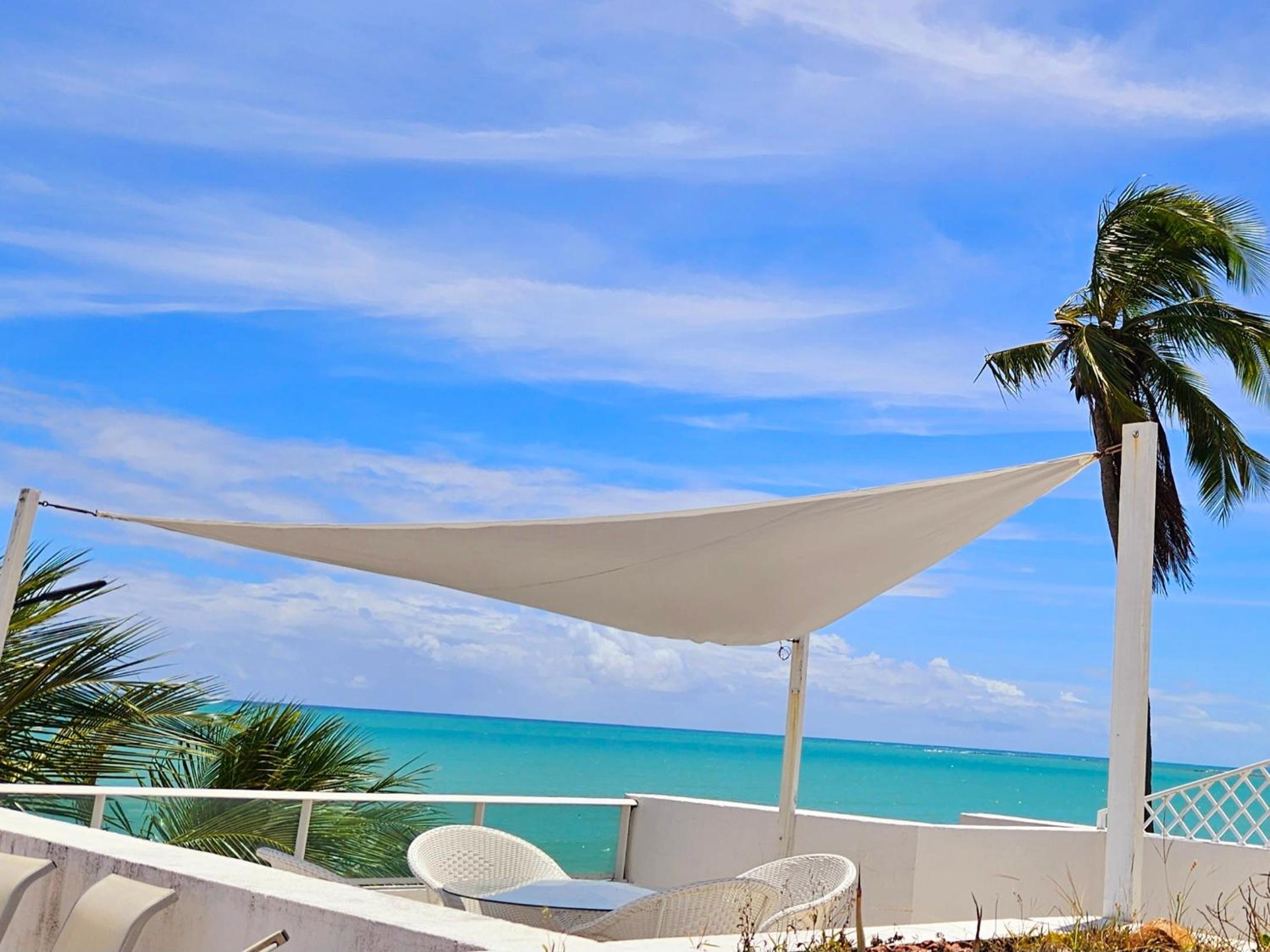 Romantic Sea Villa w/AMAZING SEA VIEW - DIRECTLY ON THE BEACH!