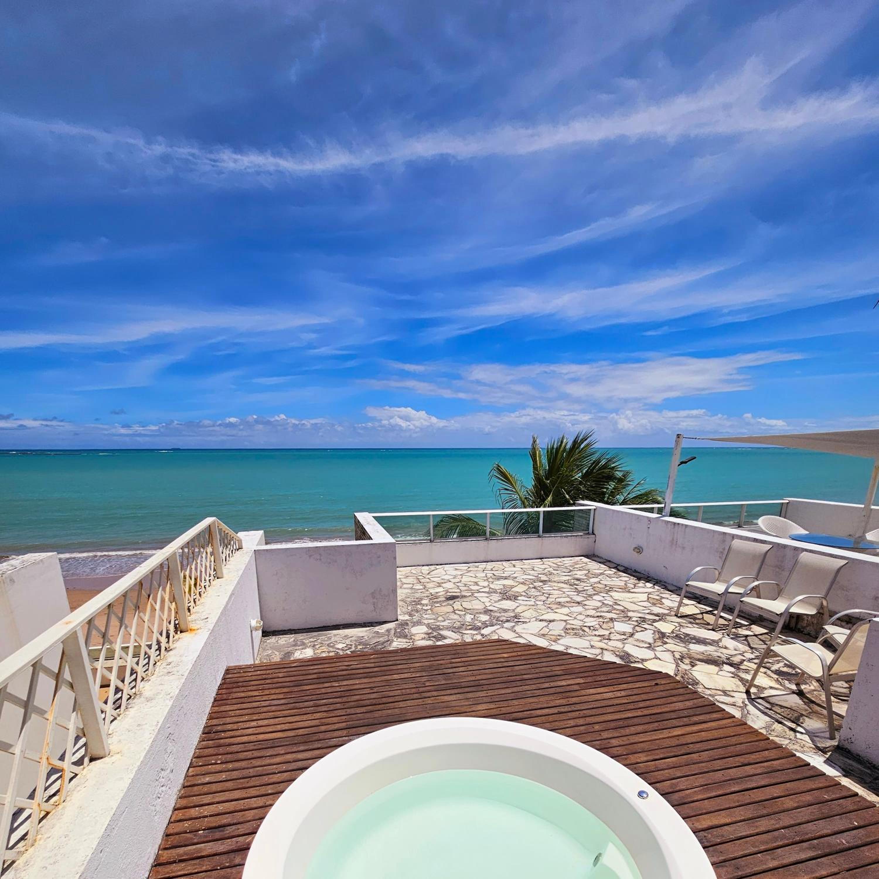 Romantic Sea Villa w/AMAZING SEA VIEW - DIRECTLY ON THE BEACH!