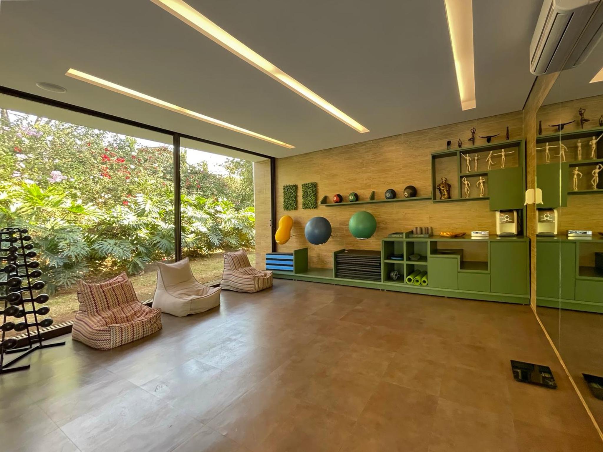 Clara Dourado