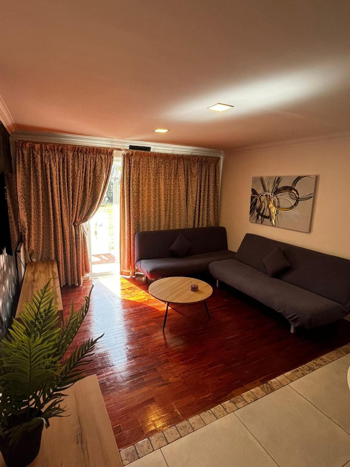 Lagoon Lodge