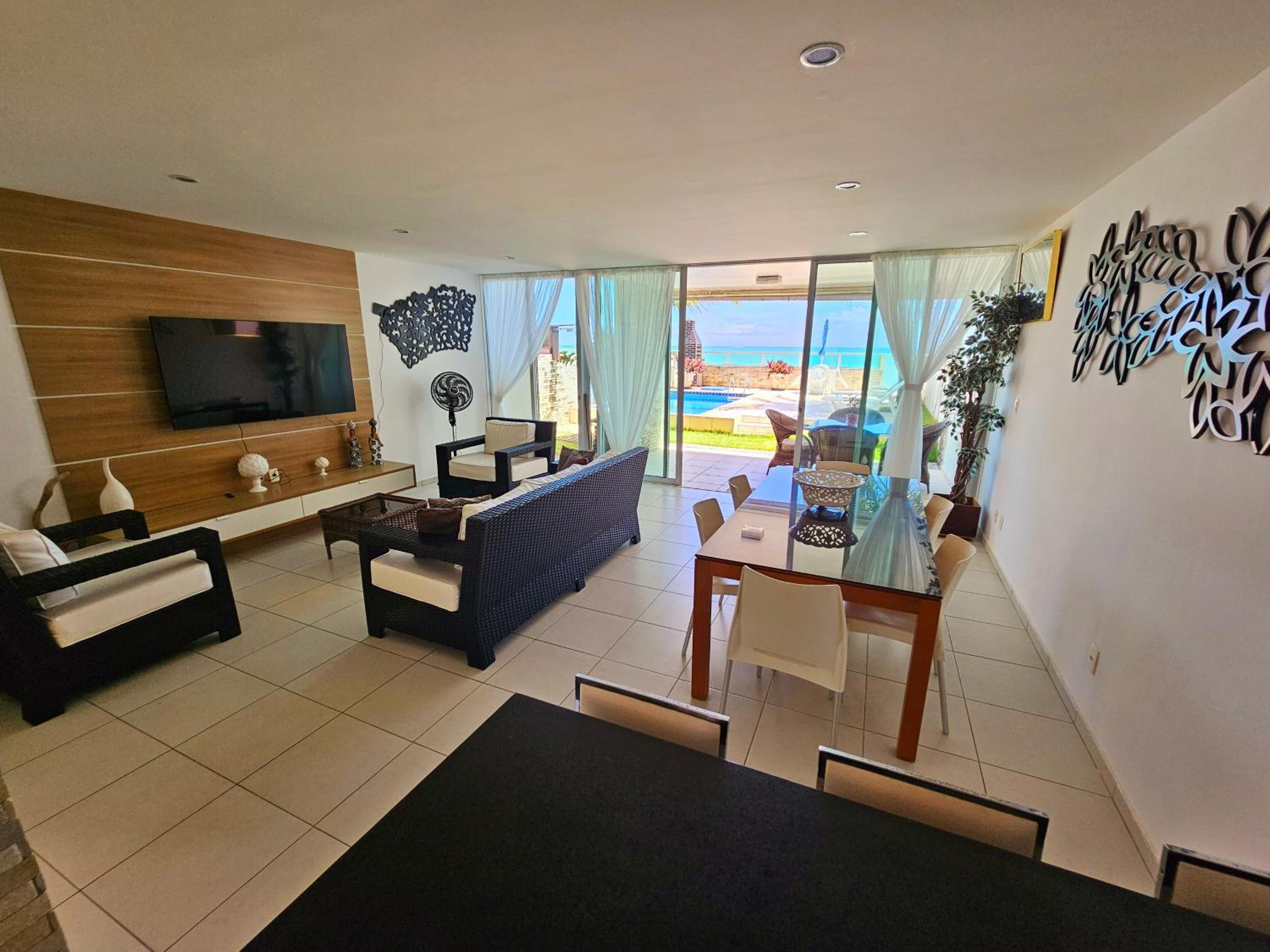 Romantic Sea Villa w/AMAZING SEA VIEW - DIRECTLY ON THE BEACH!