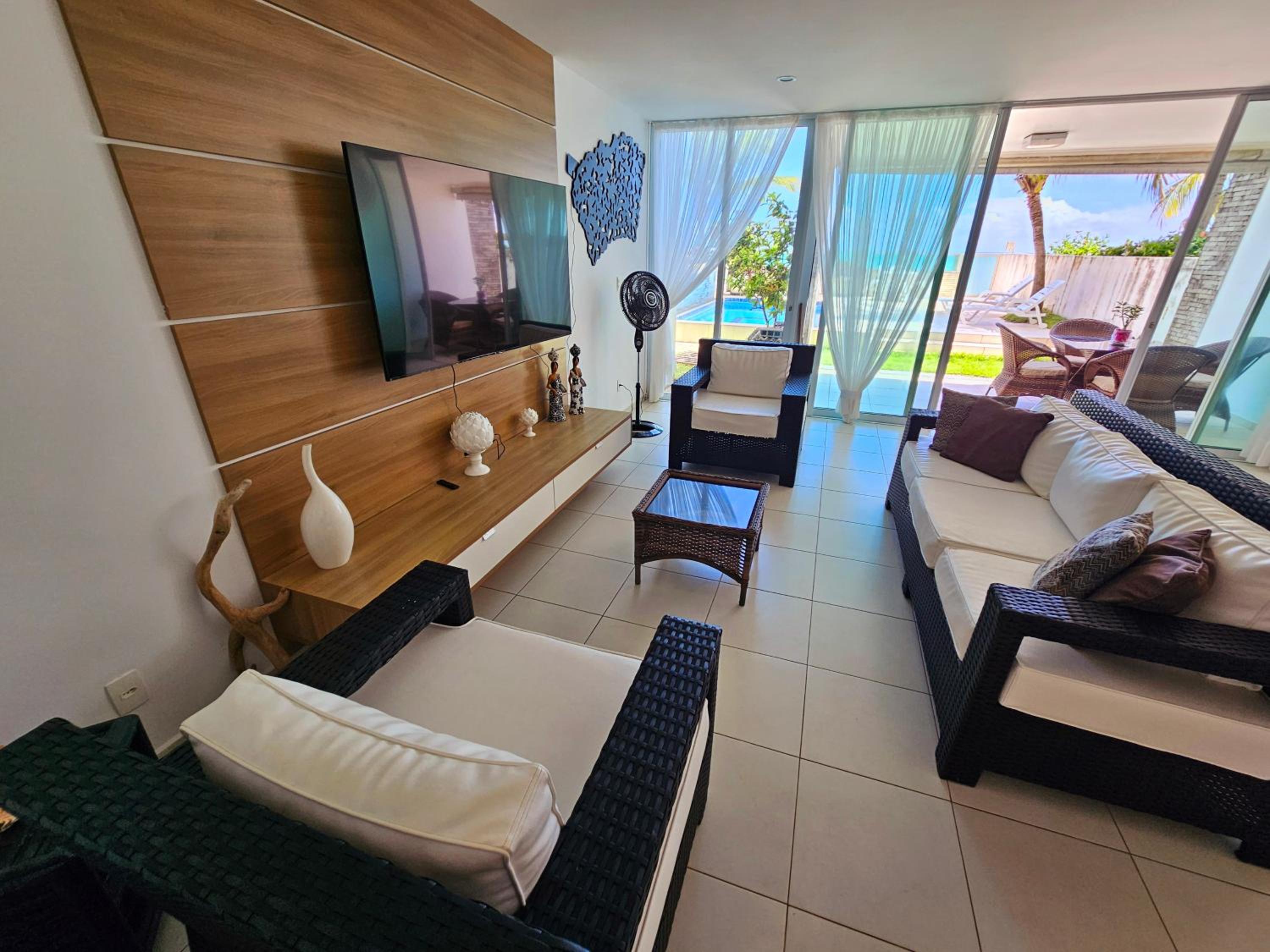 Romantic Sea Villa w/AMAZING SEA VIEW - DIRECTLY ON THE BEACH!