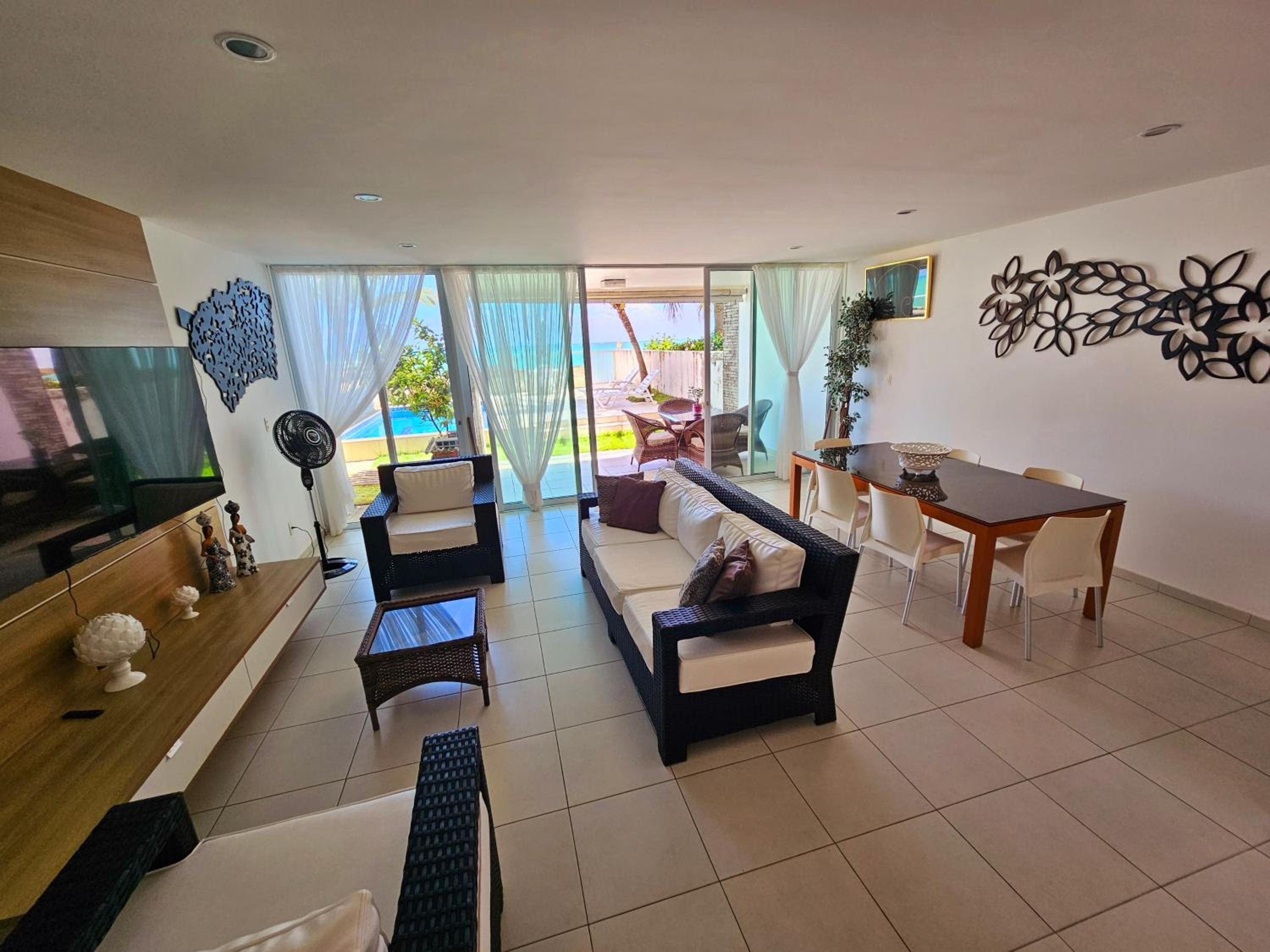 Romantic Sea Villa w/AMAZING SEA VIEW - DIRECTLY ON THE BEACH!