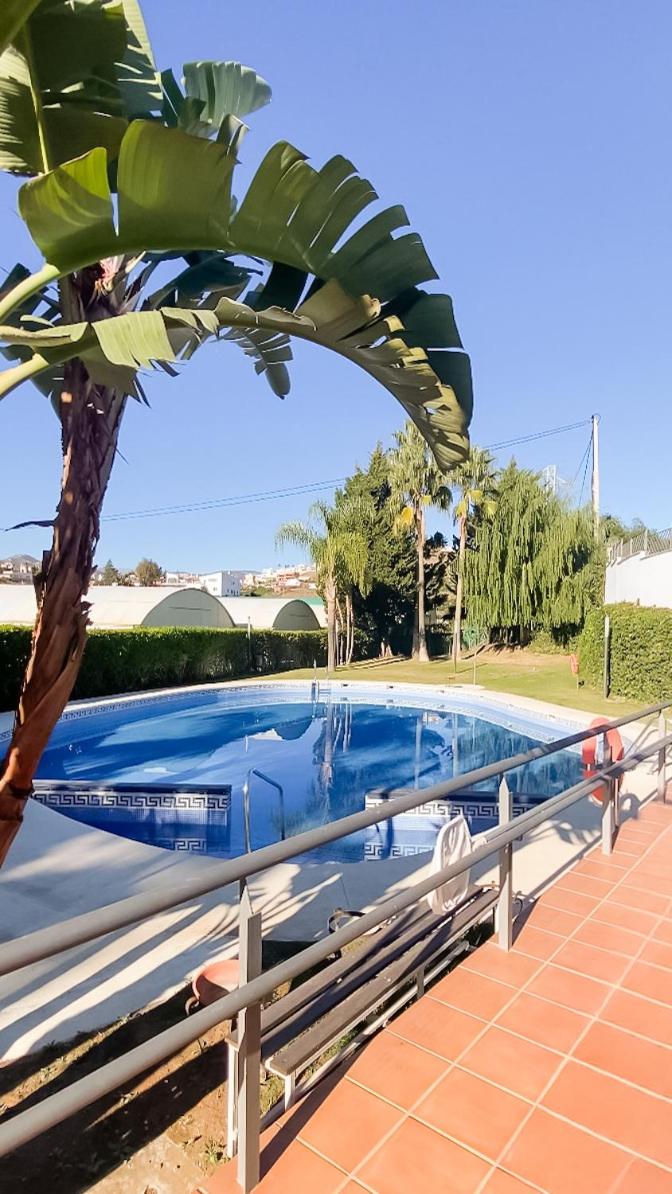 Escapada Familiar en Torrox Costa A 100m de la Playa, Vistas al Mar y Parking Gratis view 3