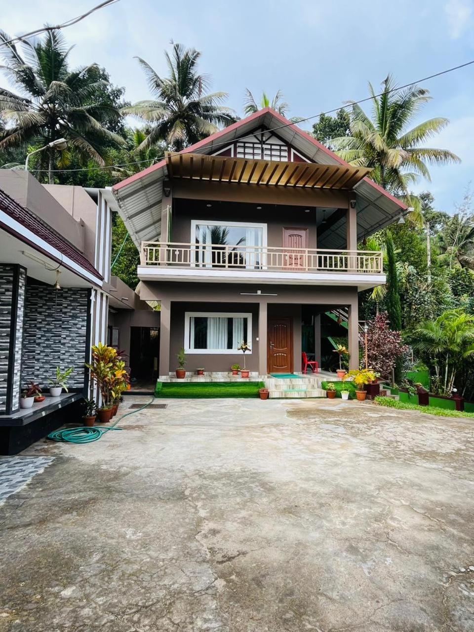 Linn View Home Stay Munnar view 5