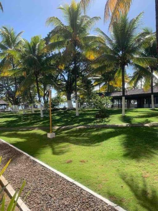 Apartamento frente ao mar condomínio Jubiabá ilhéus olivença