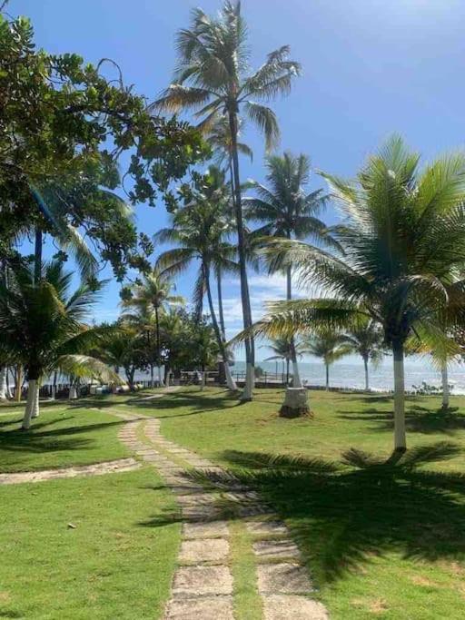 Apartamento frente ao mar condomínio Jubiabá ilhéus olivença
