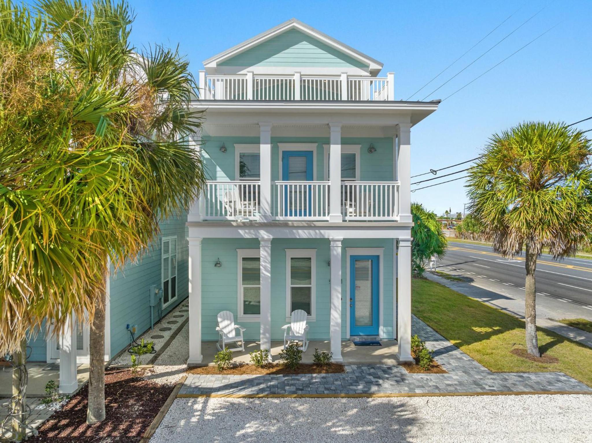 Spectacular 3br 4ba w/ Private Pool, 2 Min Walk to Beach - Sleeps 15! view 5