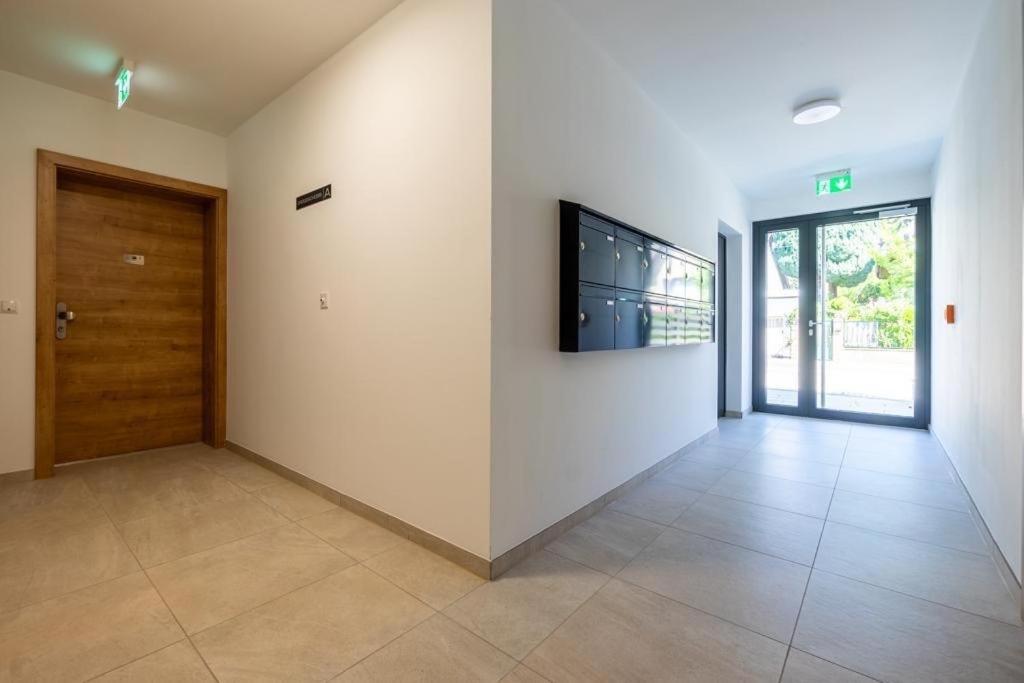 Bennett Apartment