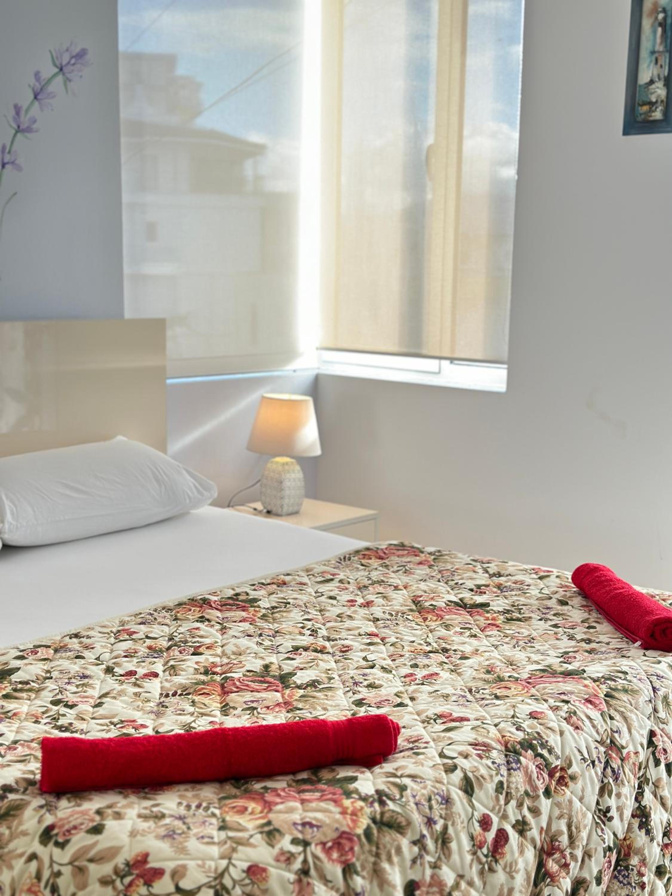 Violet Sea View Apartment