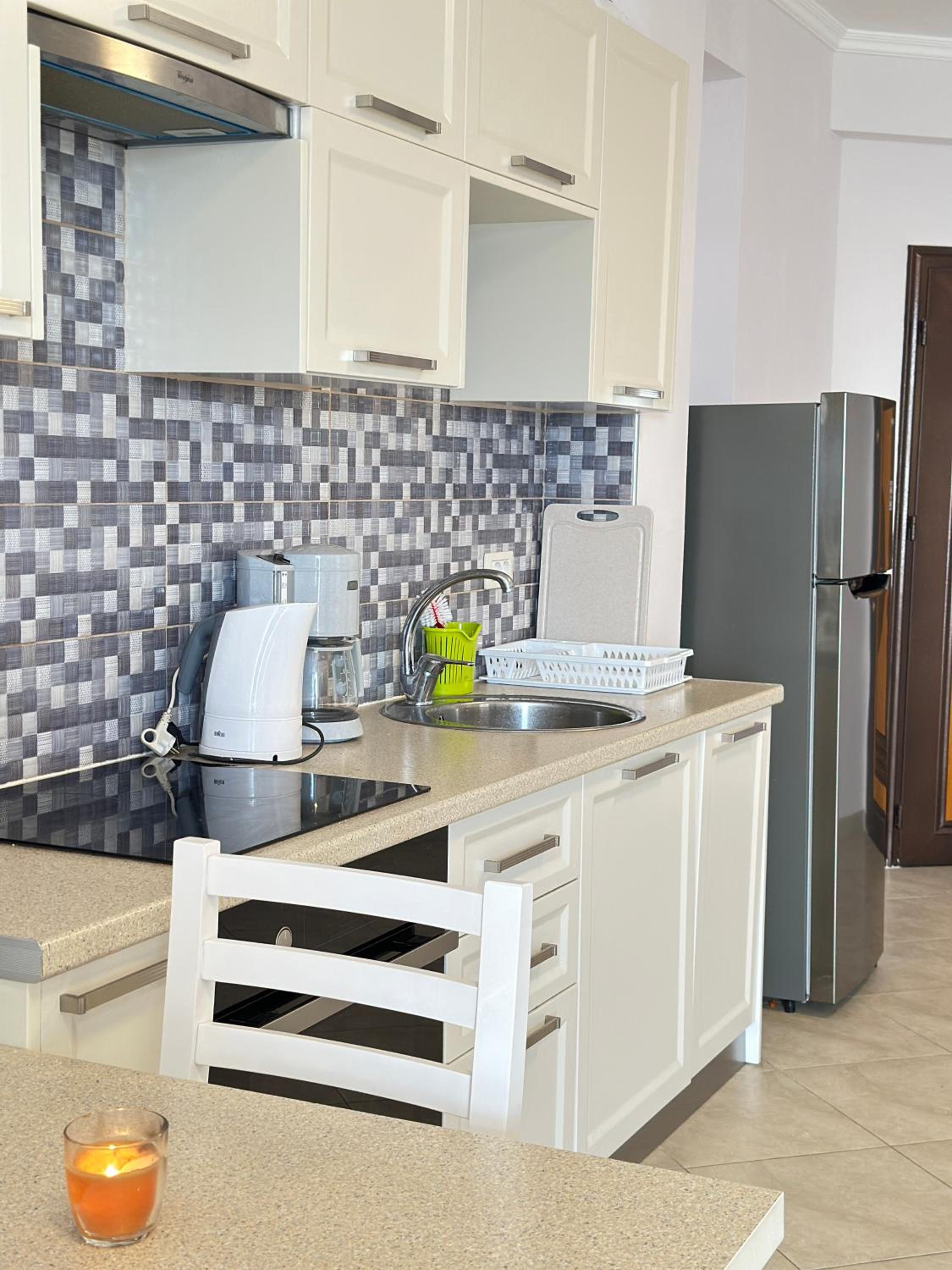 Violet Sea View Apartment