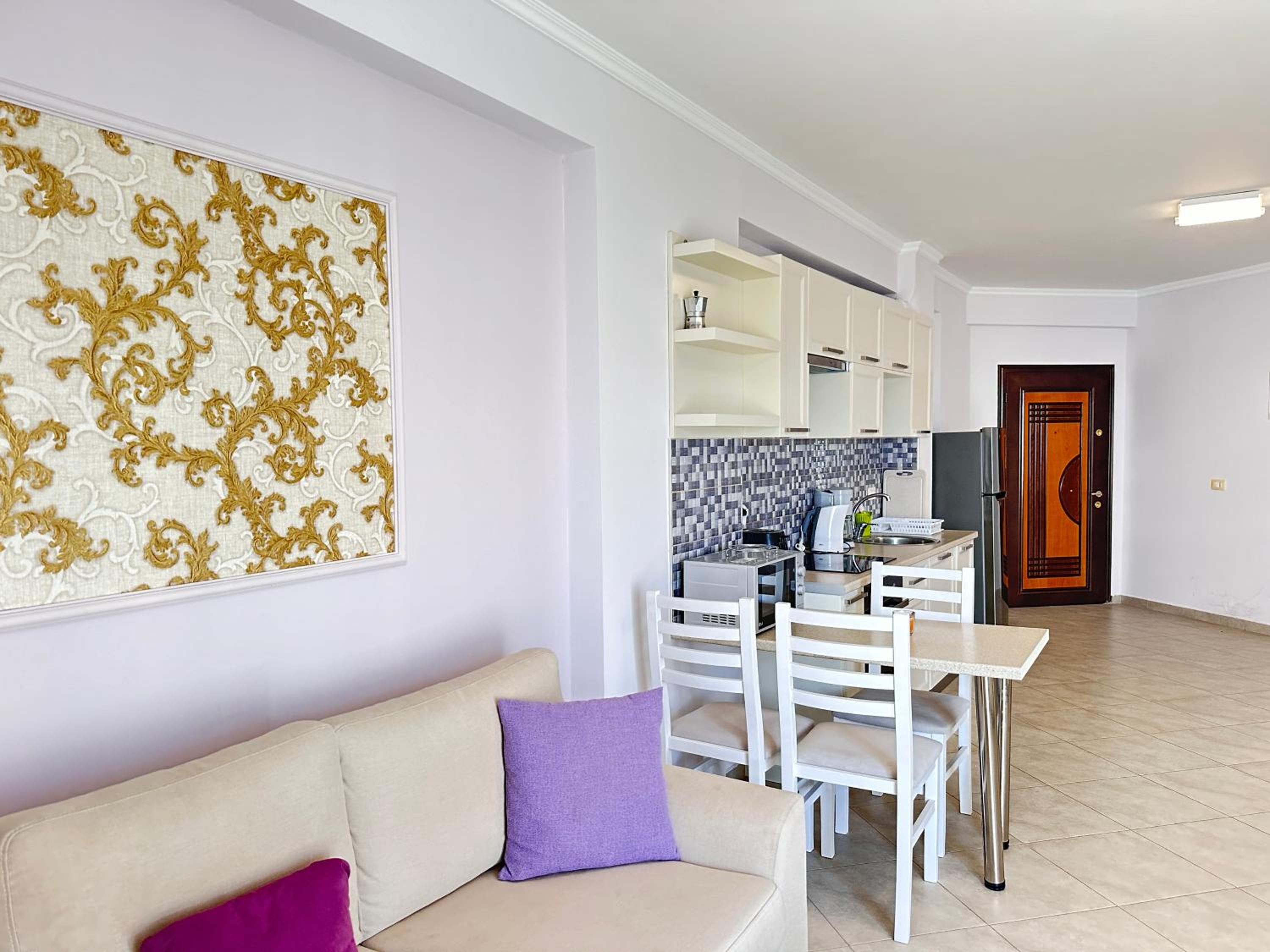 Violet Sea View Apartment