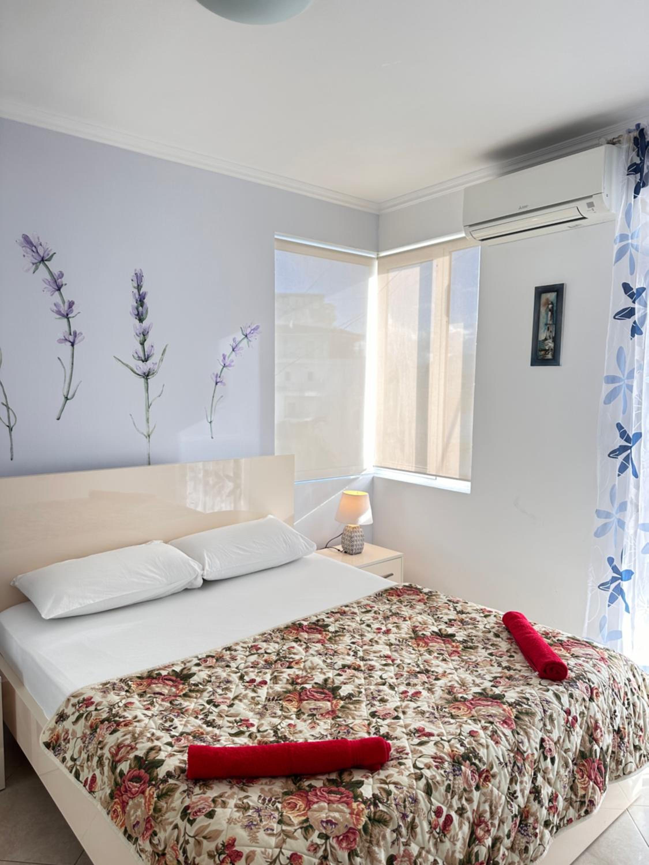 Violet Sea View Apartment