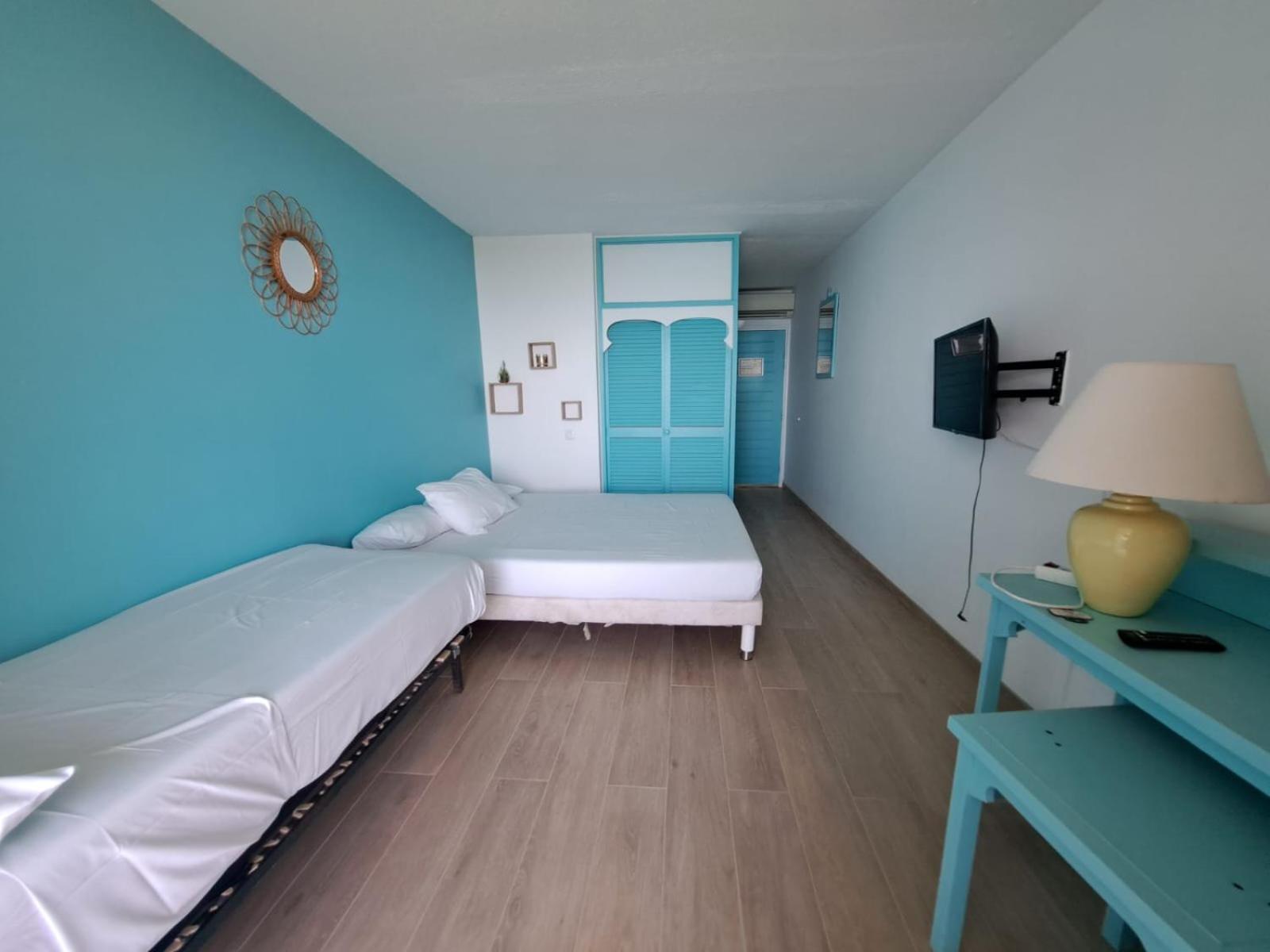 Studio TOTI - Vue mer - Piscine - 4pers view 4