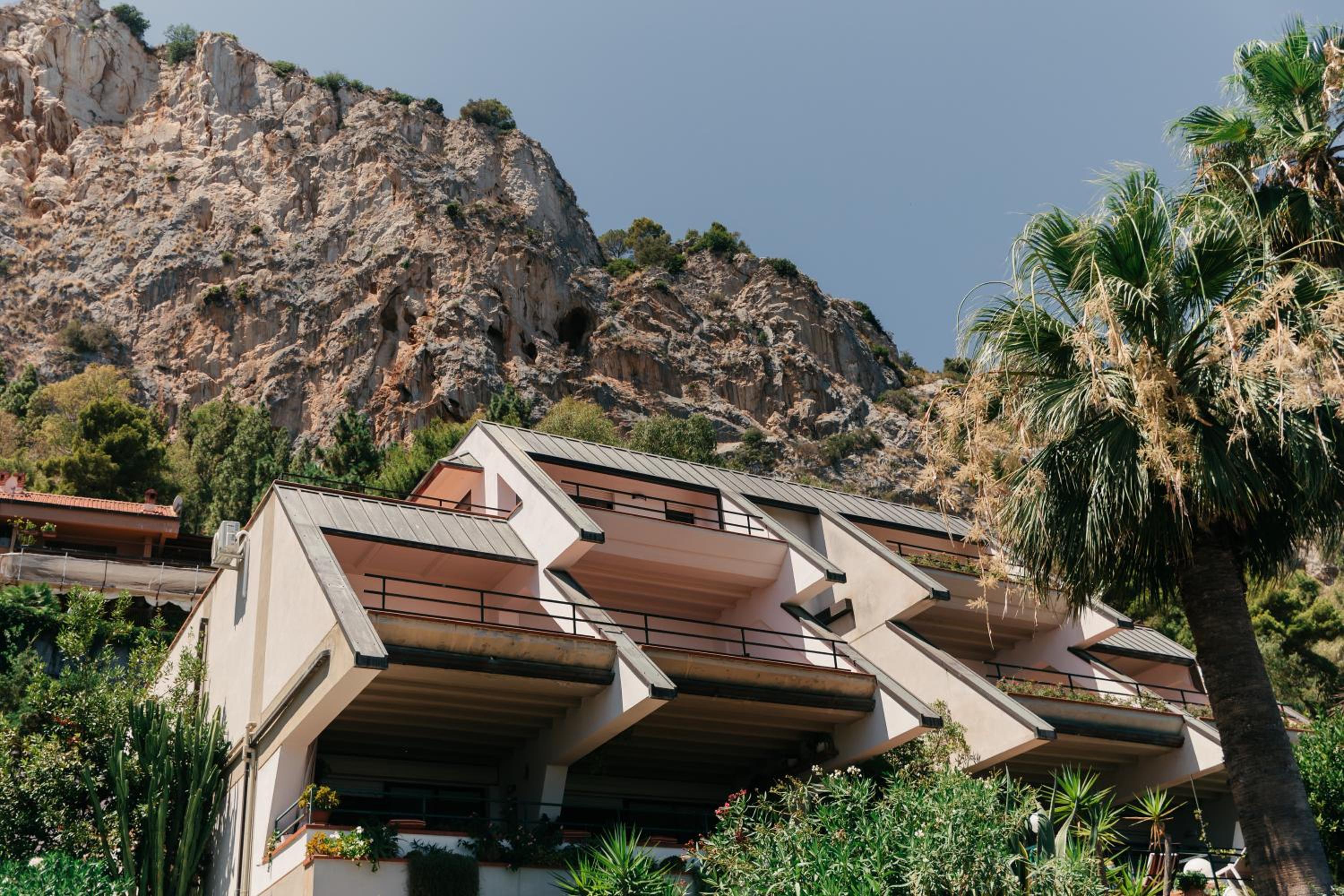Daustria Suites