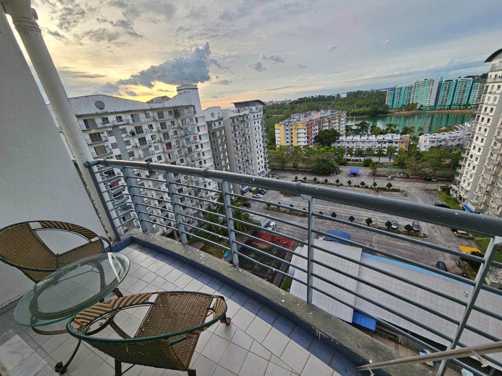 Senorita Sea View At Marina View Villas