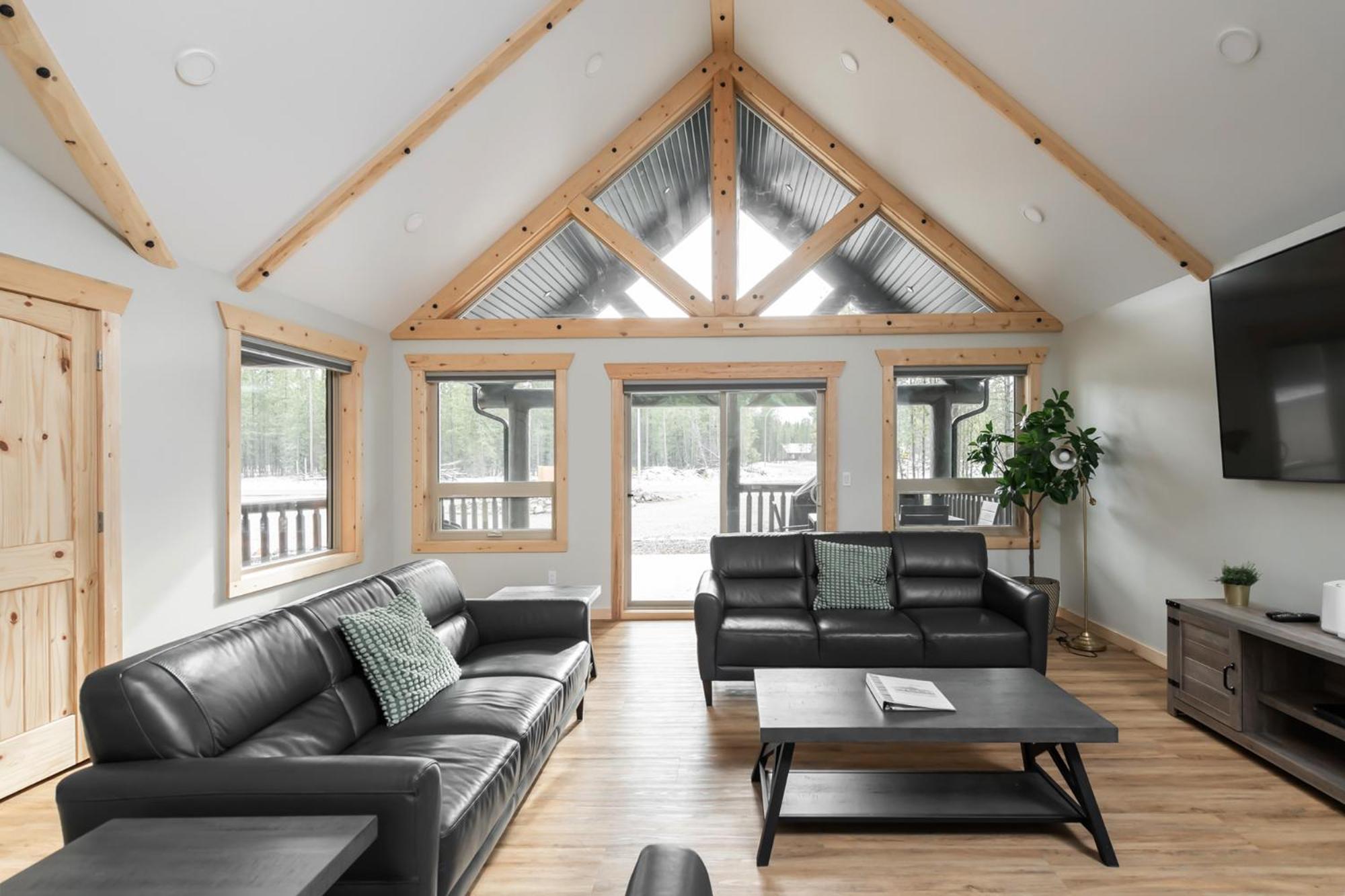 The Golden Eagle Cabin