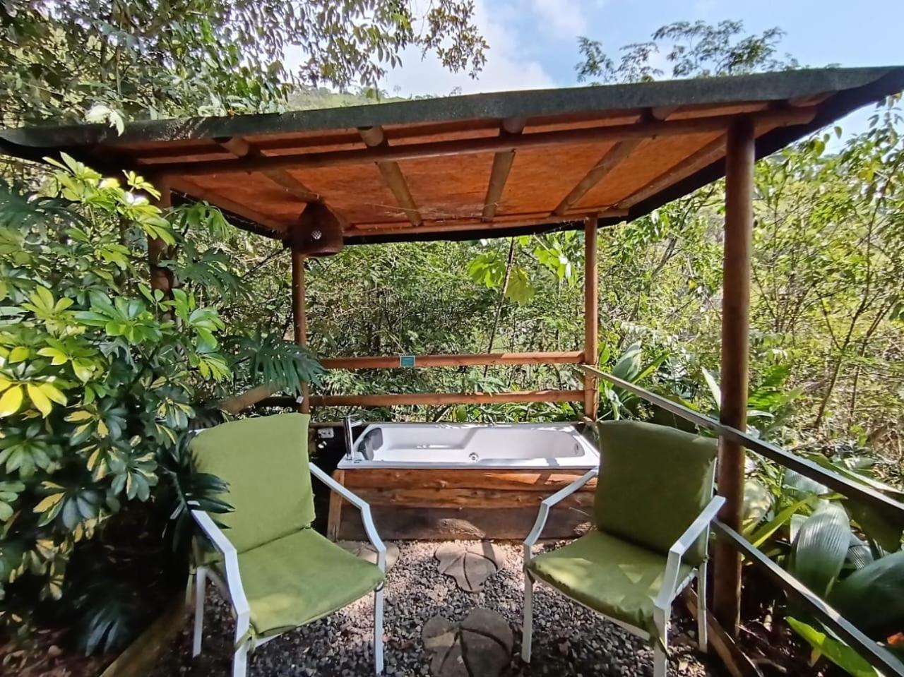 ANCESTRAL GLAMPING