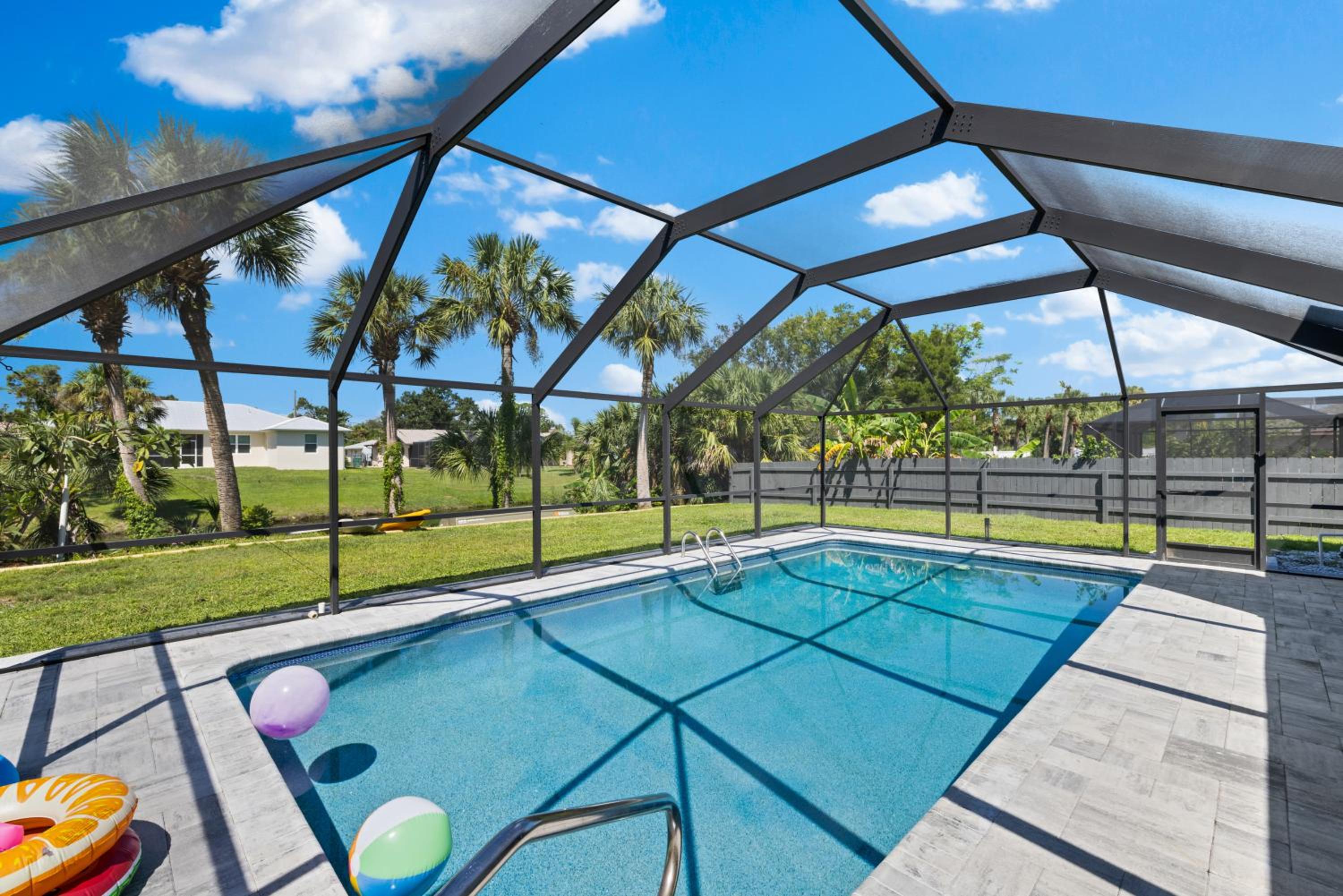 THE SENSATION - PORT CHARLOTTE view 5