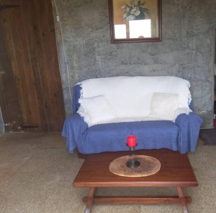 Peaceful Farm cottage, organic, lovely views. view 2