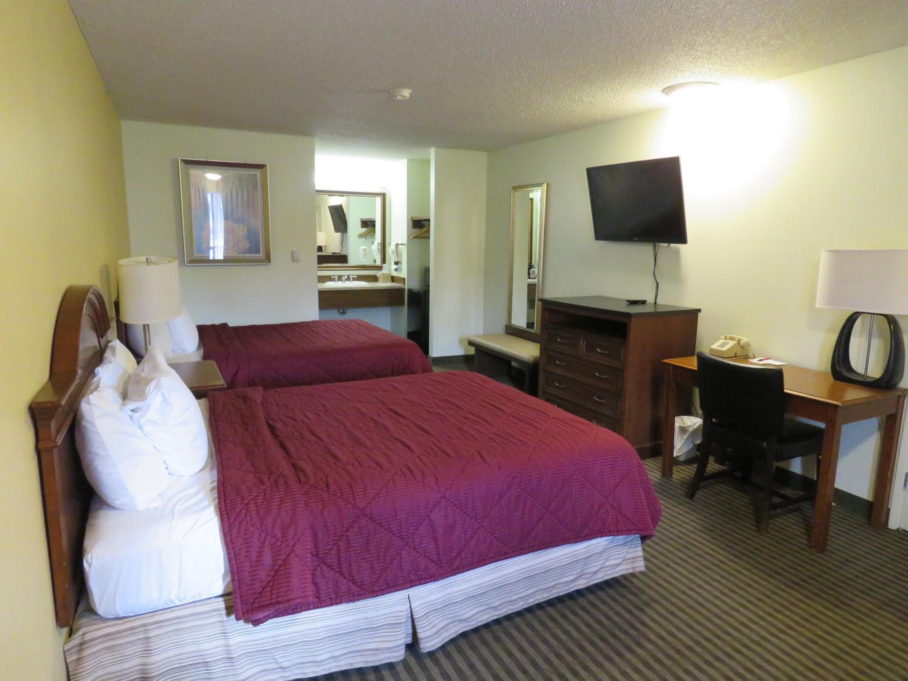 Elko Vacations - Thunderbird Motel - Property Image 3