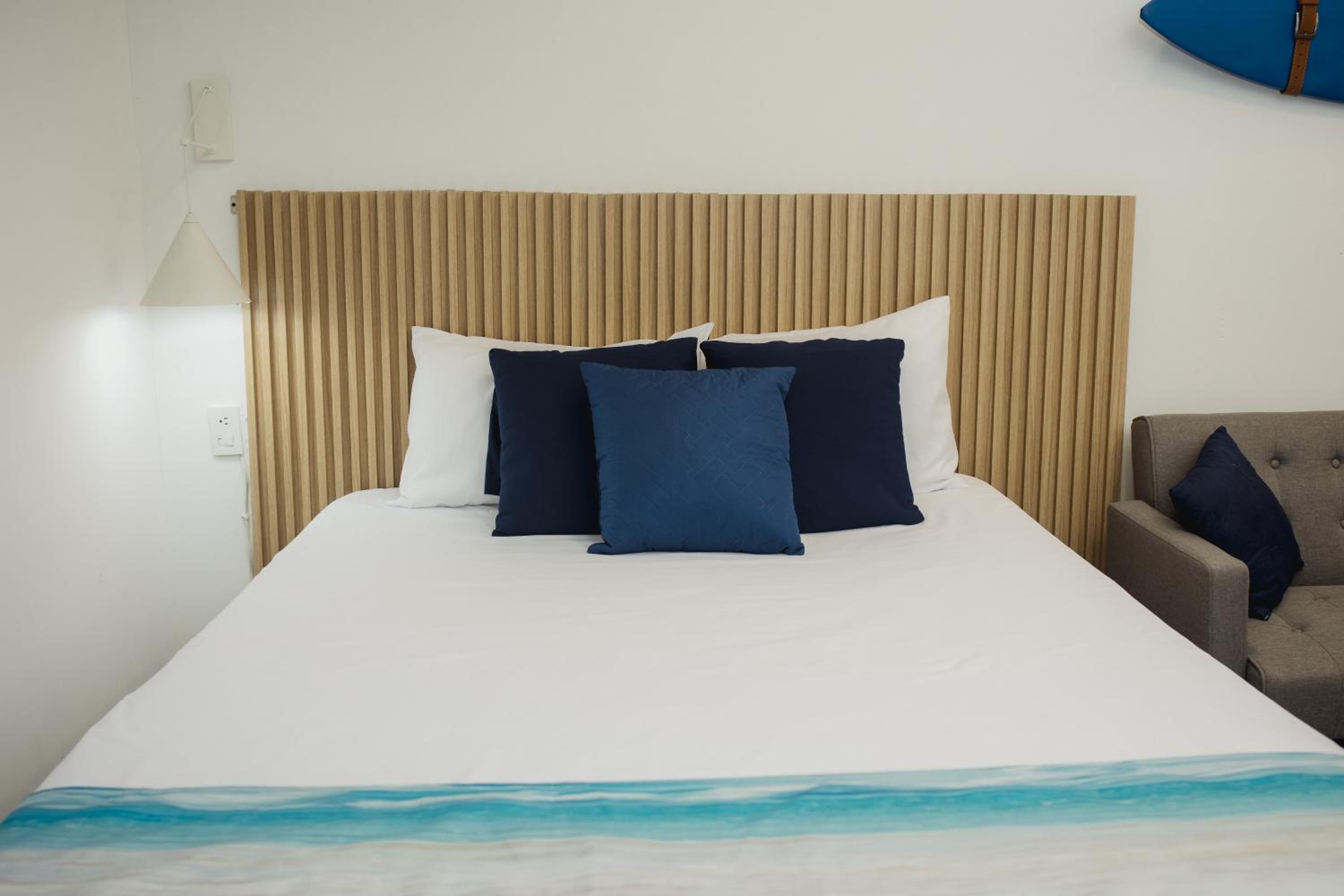 Oceanfront Oasis: Unparalleled Views, Unforgettable Stays view 5
