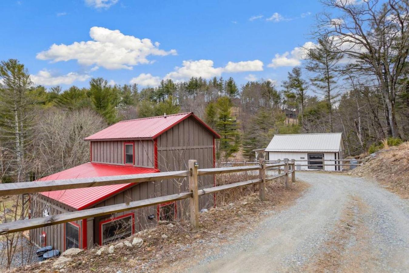 Clementine Cottage at Doe Creek view 2