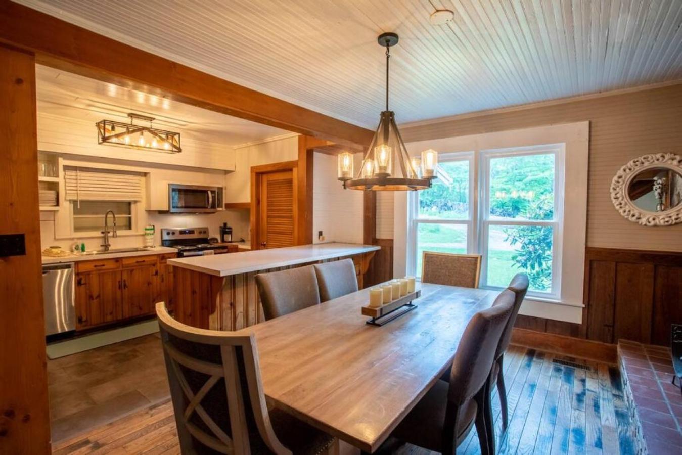 The Farmhouse at Doe Creek