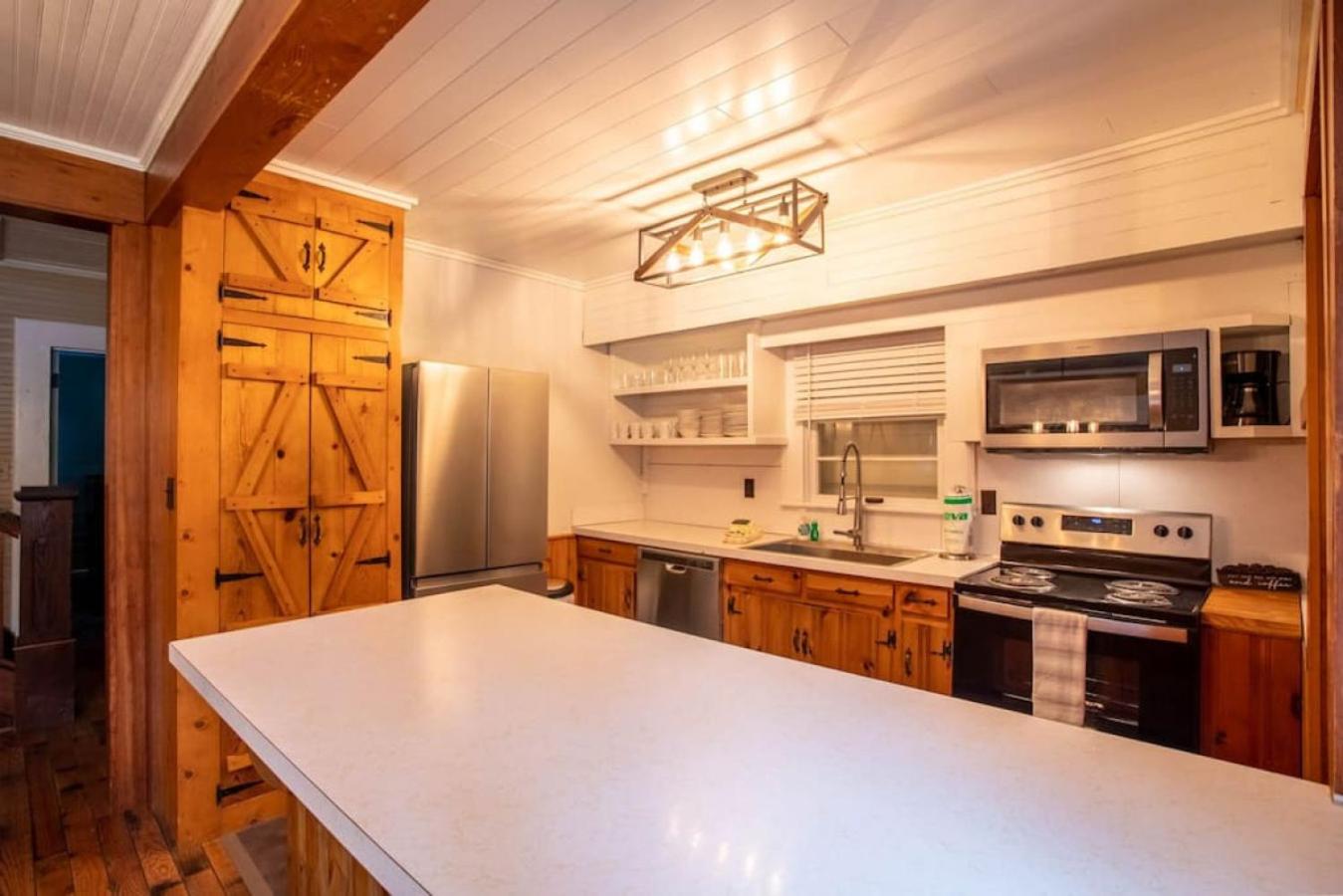 The Farmhouse at Doe Creek