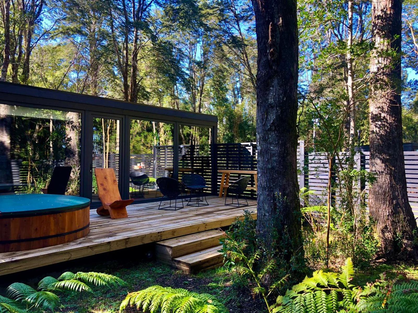 Calma Cabins