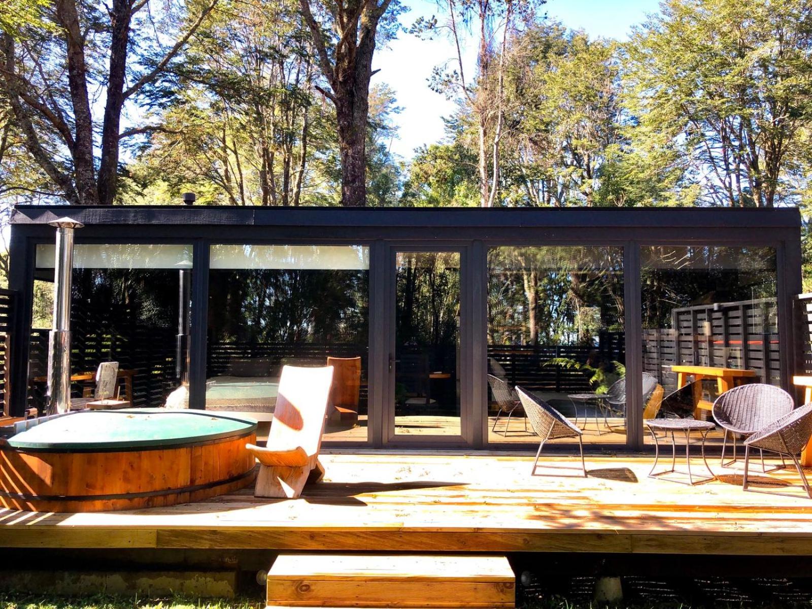 Calma Cabins