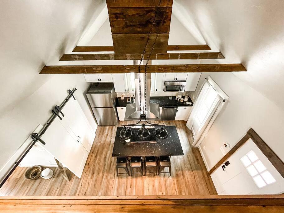 COZY Remodeled! Steps to Downtown/OCC, fire pit view 3